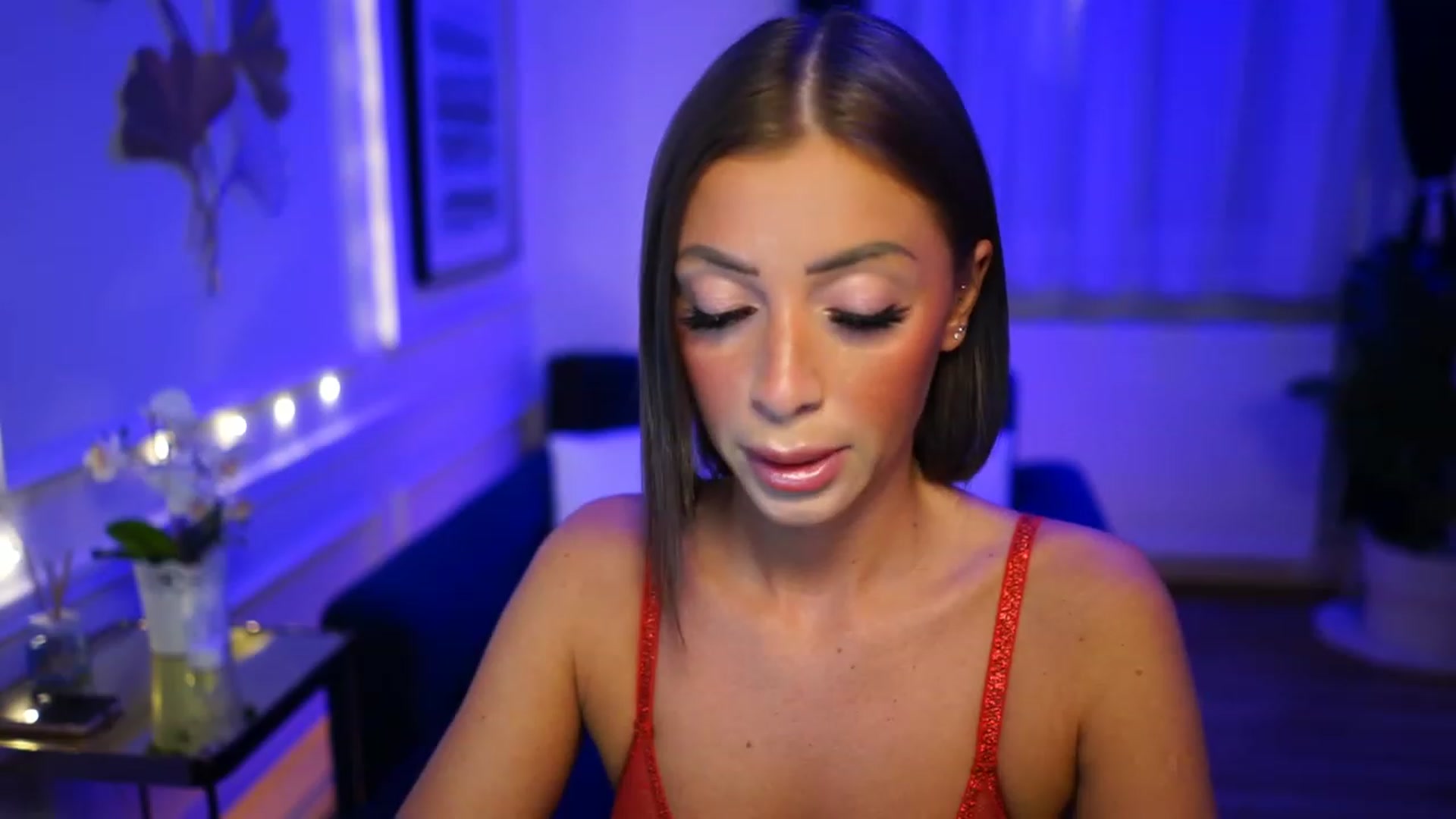Gallery image thumbnail from emma_ruby's myfreecams stream on, 12/07/2022, 18:39 image 4 of 20