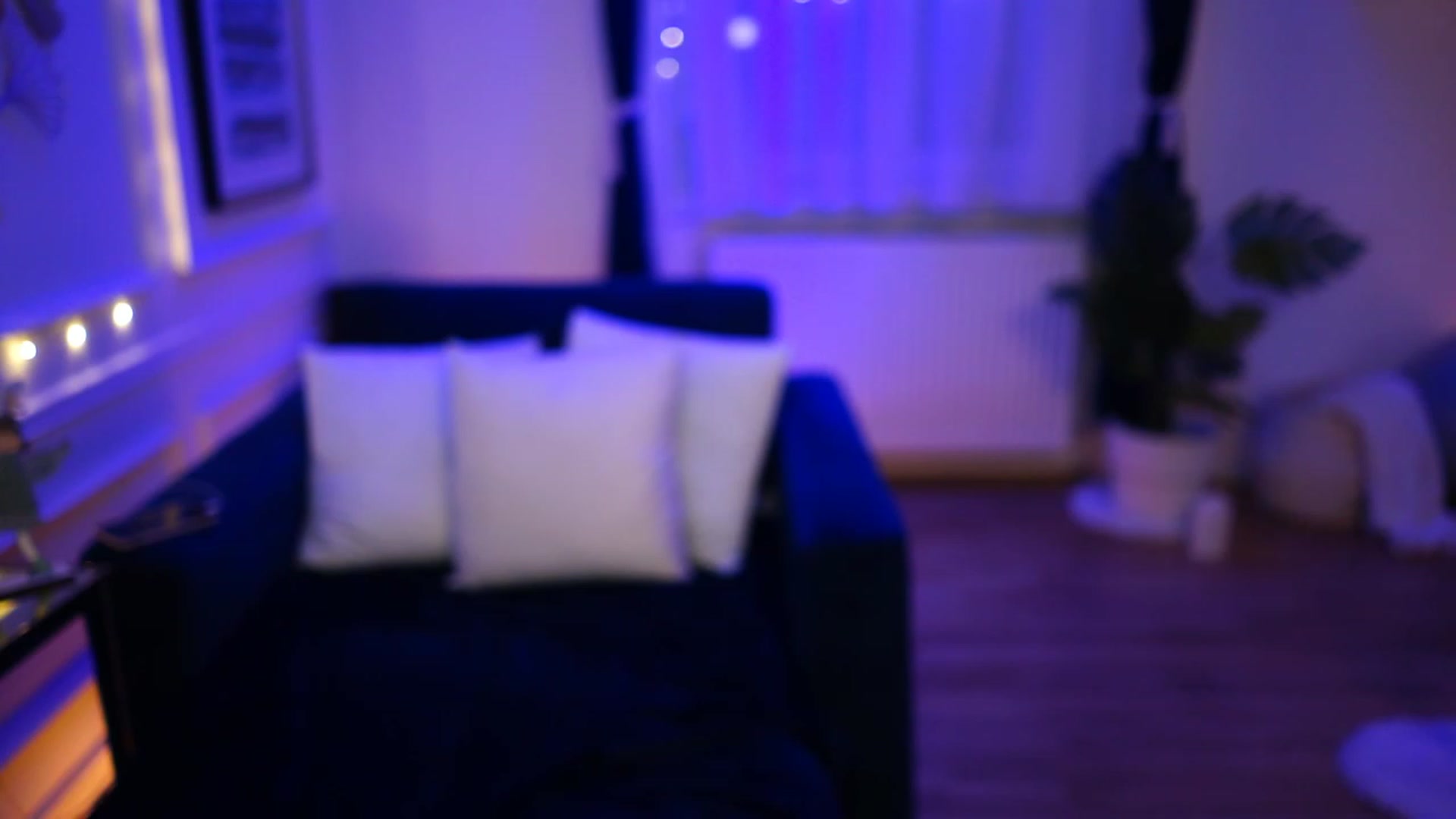 Gallery image thumbnail from emma_ruby's myfreecams stream on, 12/11/2022, 15:13 image 13 of 20