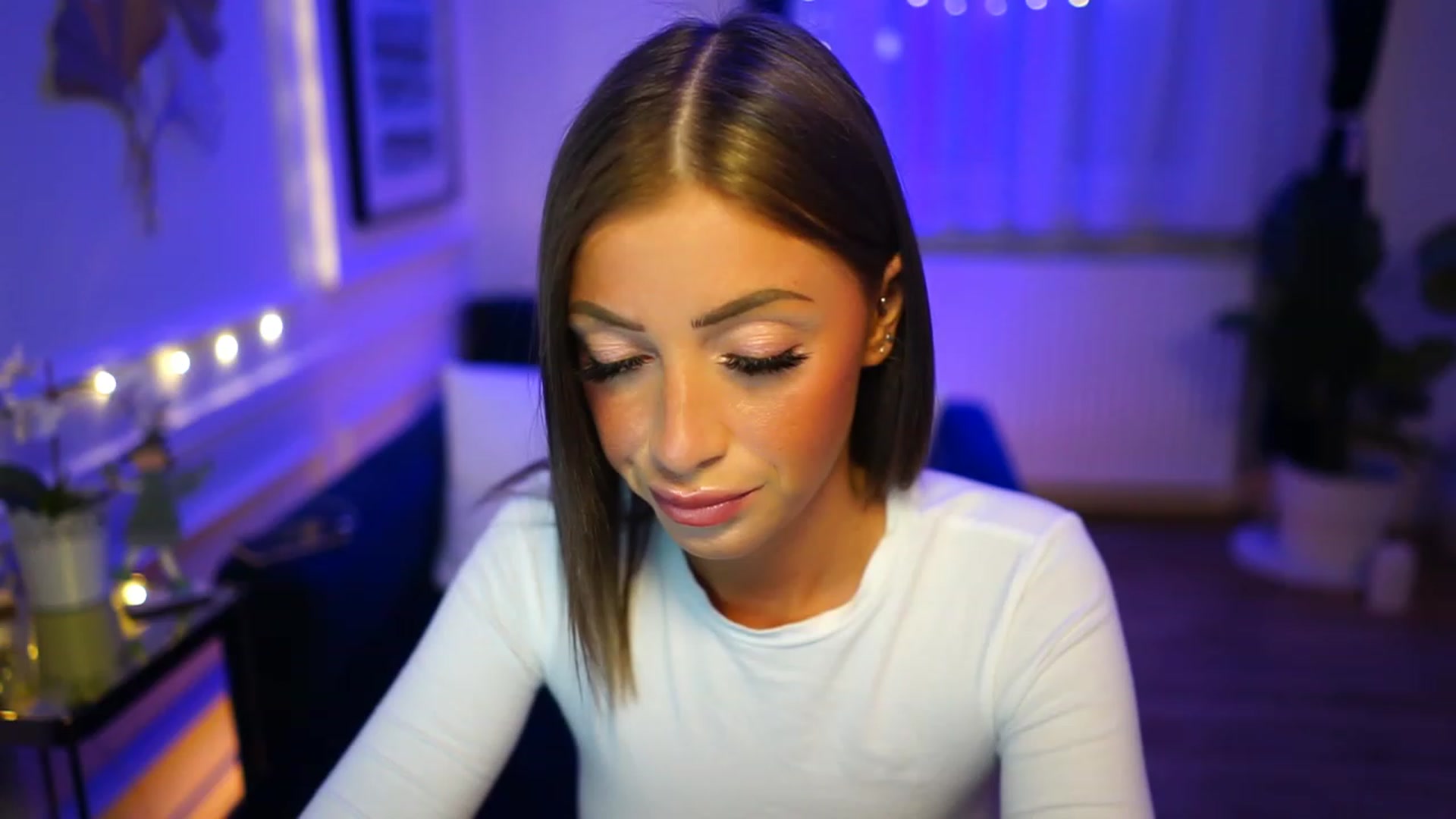 Gallery image thumbnail from emma_ruby's myfreecams stream on, 12/11/2022, 17:22 image 5 of 20