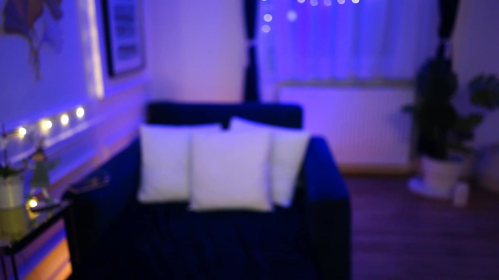 Gallery image thumbnail from emma_ruby's myfreecams stream on, 12/11/2022, 17:22 image 4 of 20