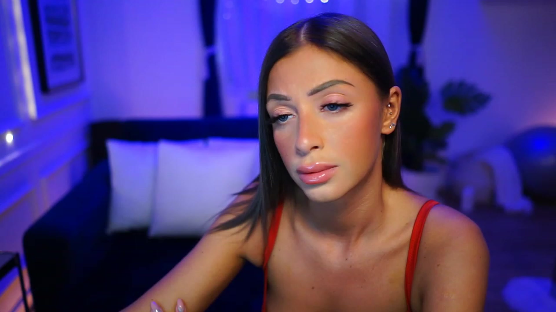 Gallery image thumbnail from emma_ruby's myfreecams stream on, 12/12/2022, 19:02 image 9 of 20