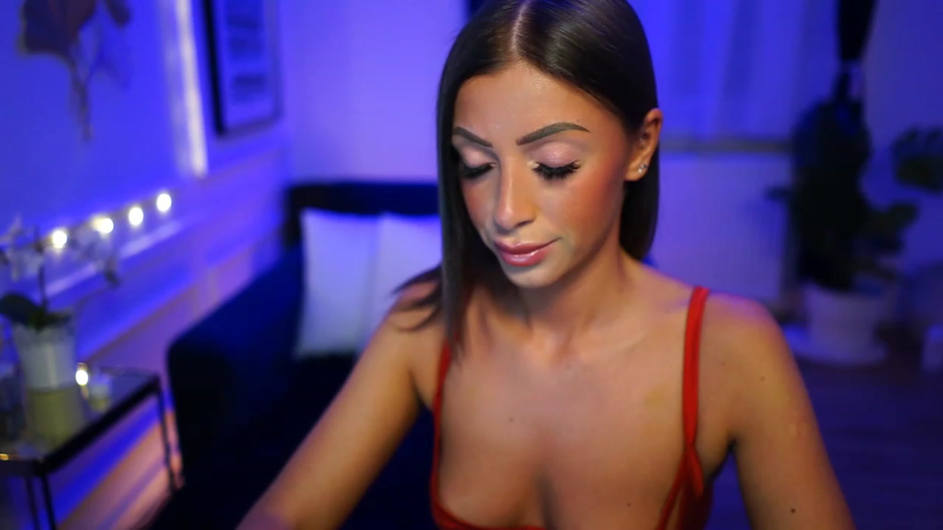Gallery image thumbnail from emma_ruby's myfreecams stream on, 12/12/2022, 19:02 image 19 of 20