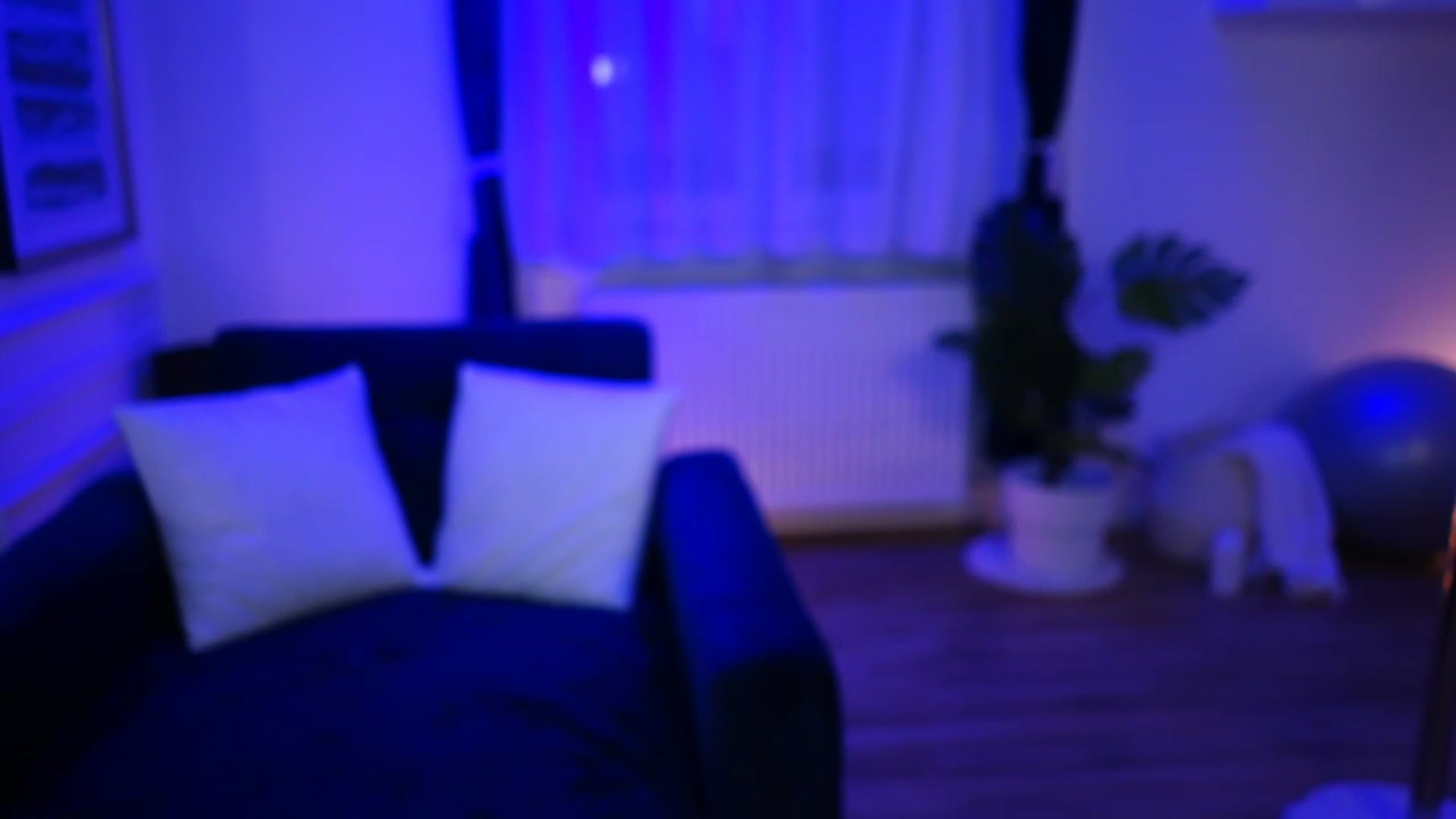 Gallery image thumbnail from emma_ruby's myfreecams stream on, 12/21/2022, 17:59 image 20 of 20
