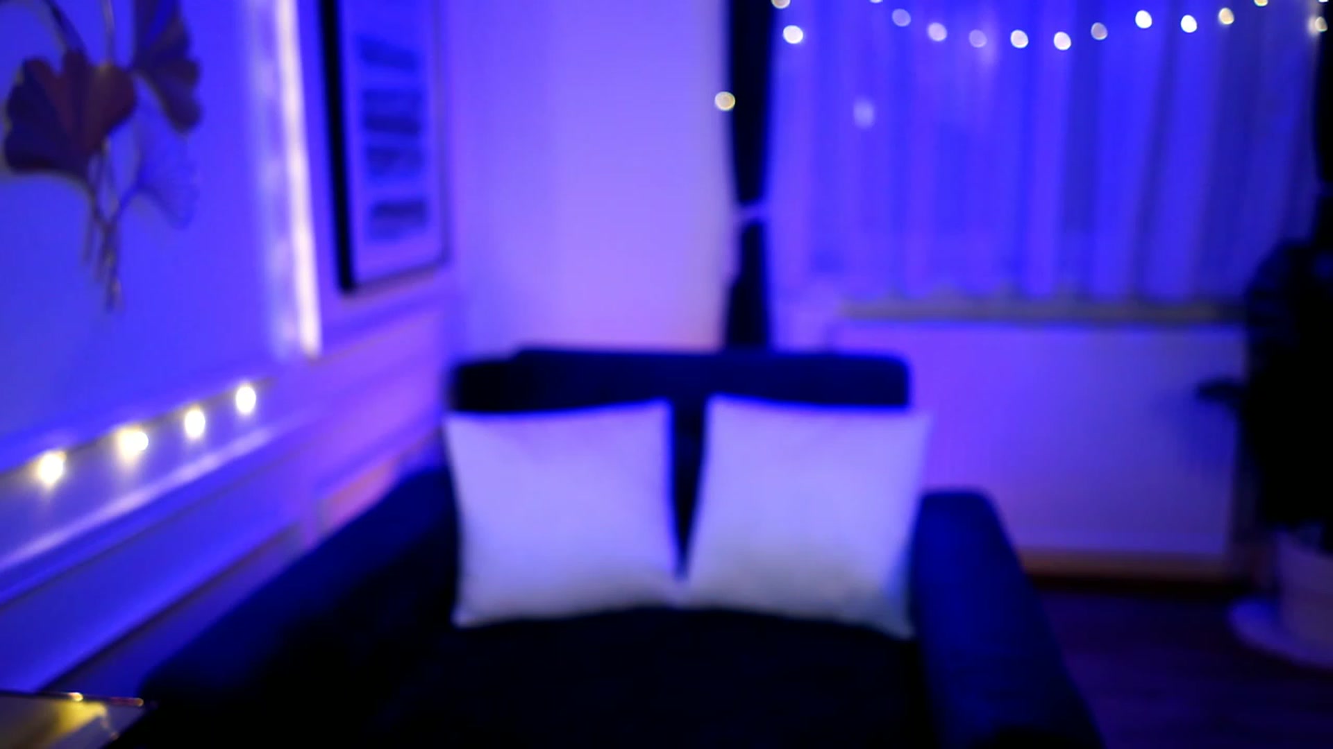 Gallery image thumbnail from emma_ruby's myfreecams stream on, 12/27/2022, 12:28 image 1 of 20