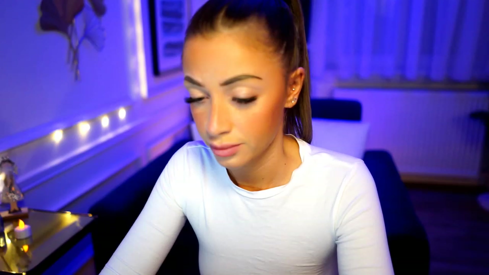 Gallery image thumbnail from emma_ruby's myfreecams stream on, 12/27/2022, 12:28 image 20 of 20