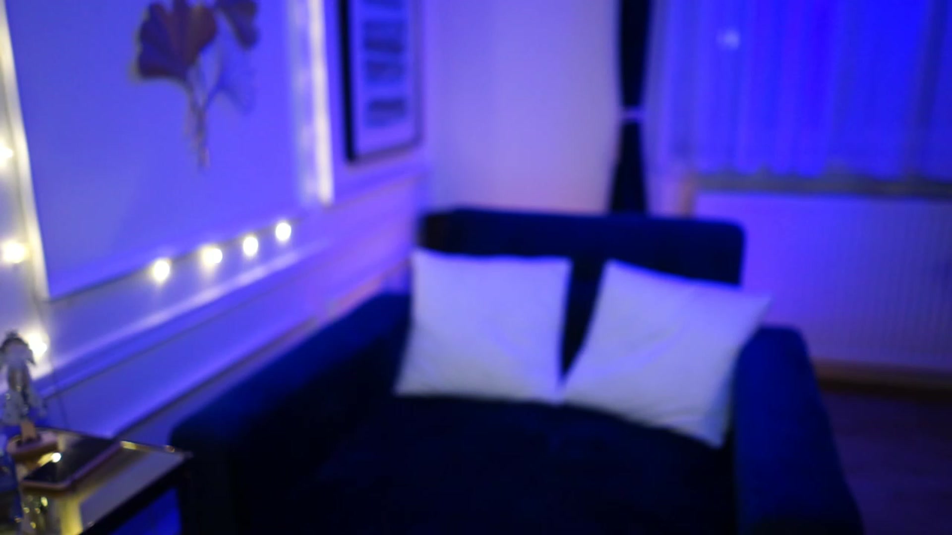 Gallery image thumbnail from emma_ruby's myfreecams stream on, 12/28/2022, 19:39 image 3 of 20