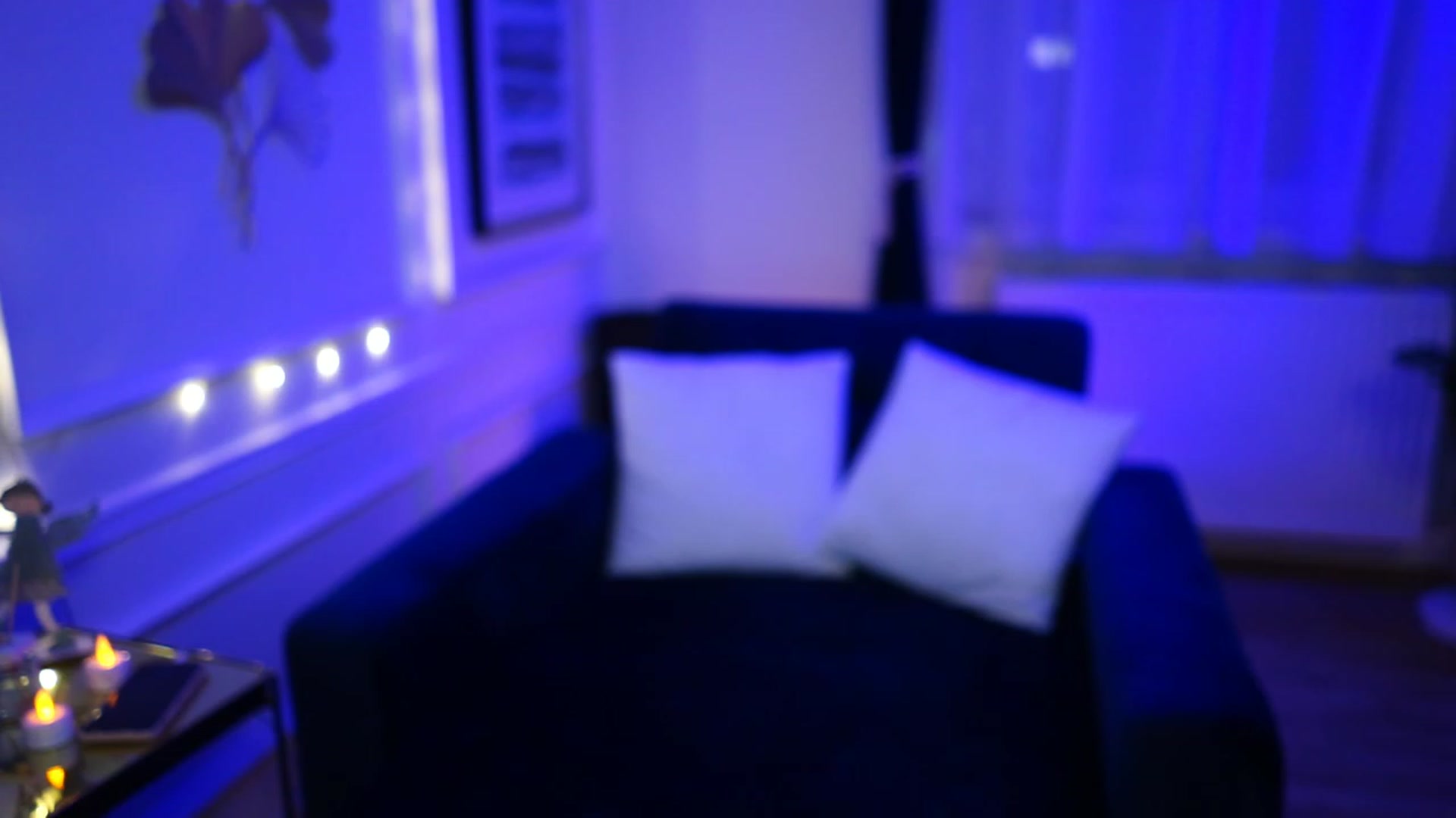 Gallery image thumbnail from emma_ruby's myfreecams stream on, 12/30/2022, 17:46 image 3 of 20