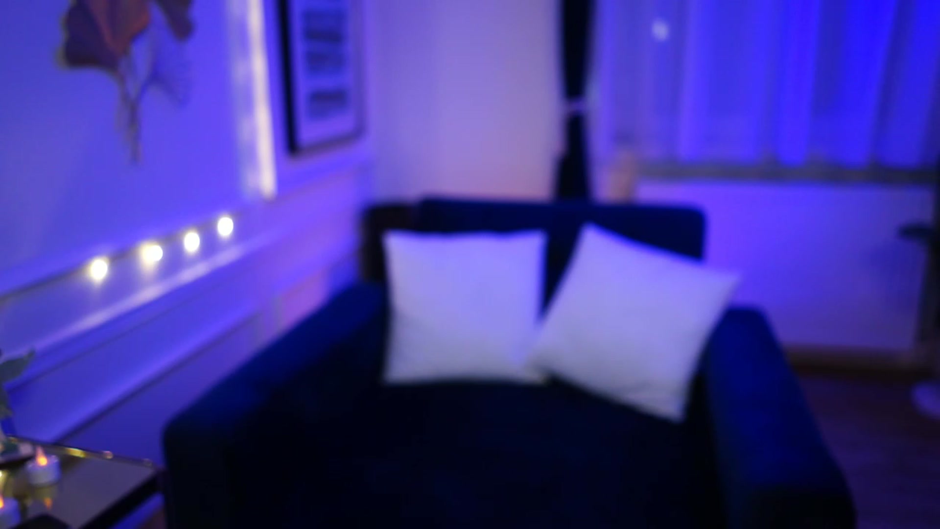 Gallery image thumbnail from emma_ruby's myfreecams stream on, 12/30/2022, 20:32 image 12 of 20