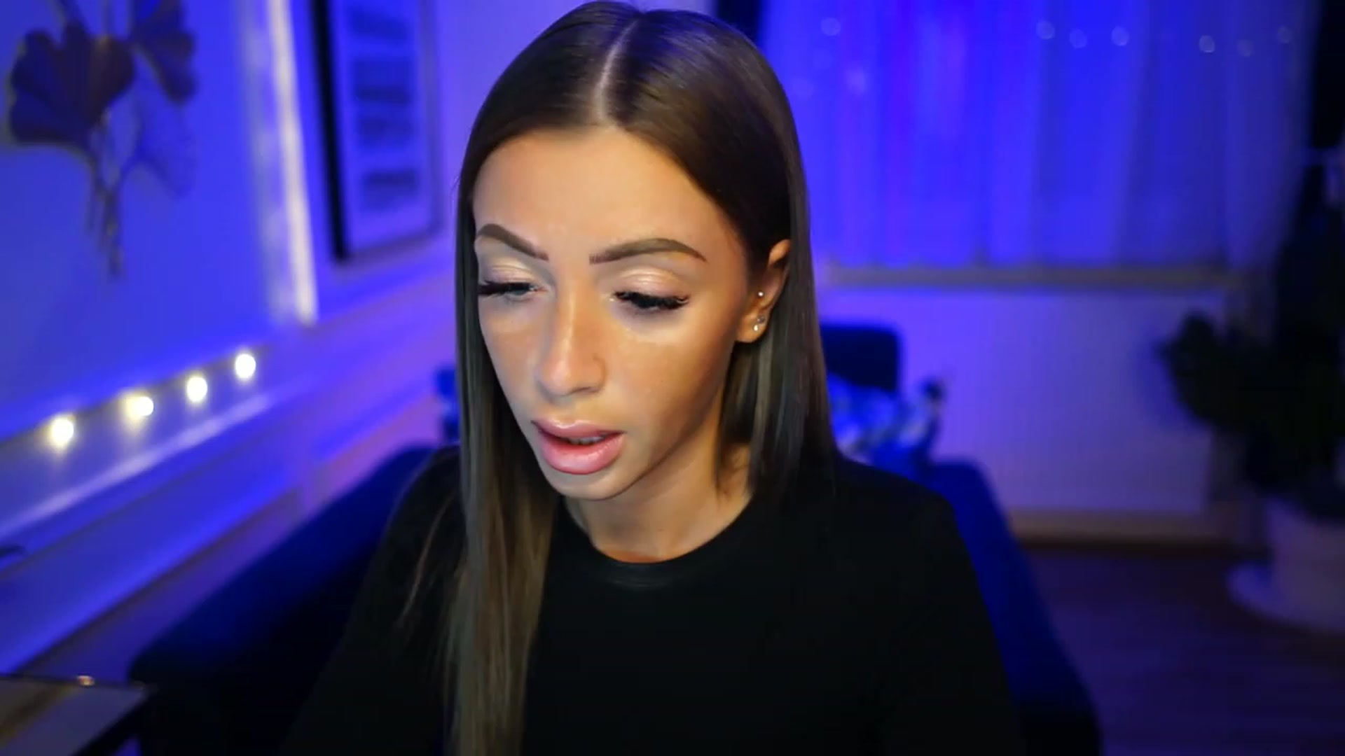 Gallery image thumbnail from emma_ruby's myfreecams stream on, 01/27/2023, 17:52 image 16 of 20