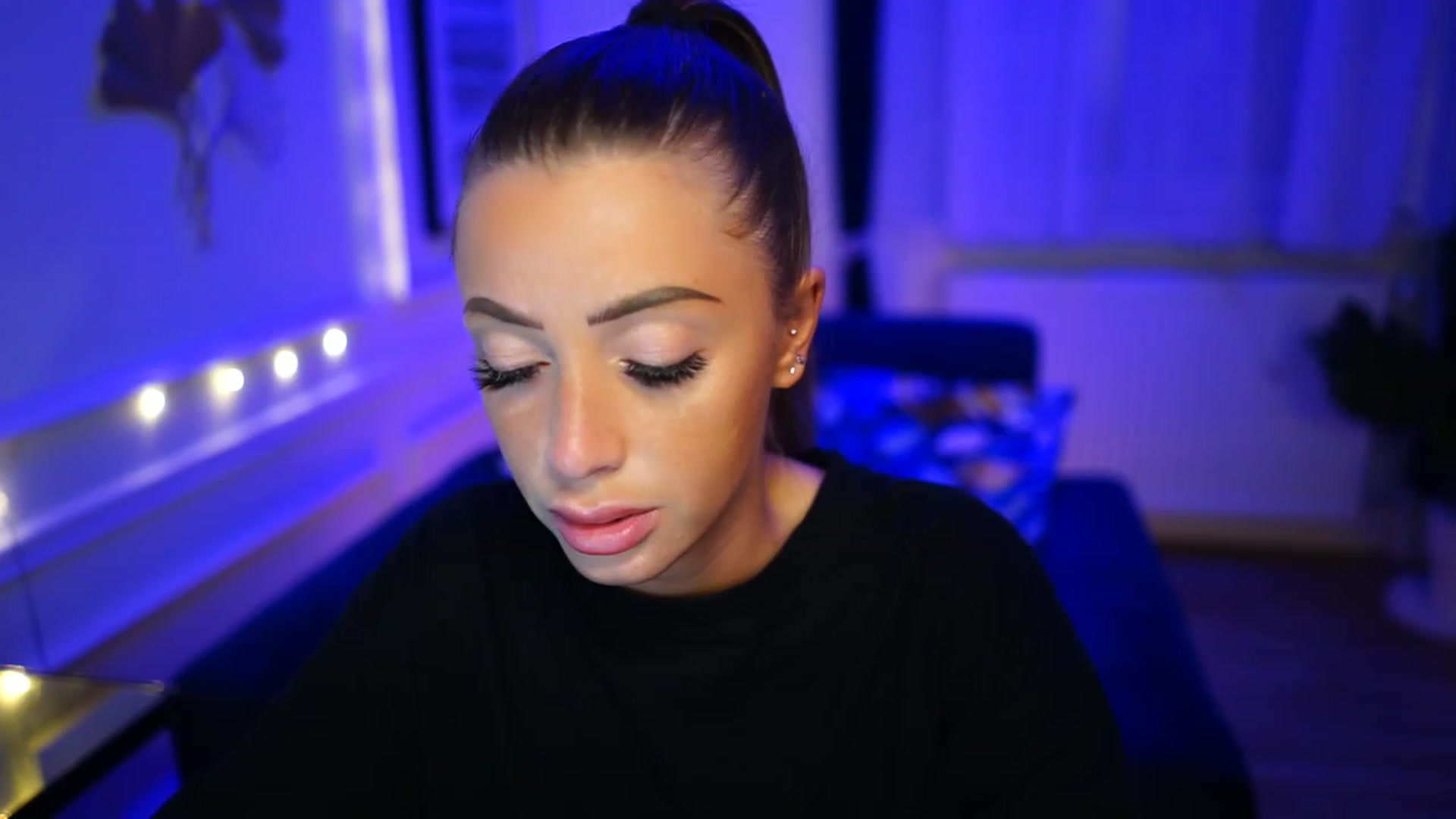 Gallery image thumbnail from emma_ruby's myfreecams stream on, 01/30/2023, 18:24 image 5 of 20