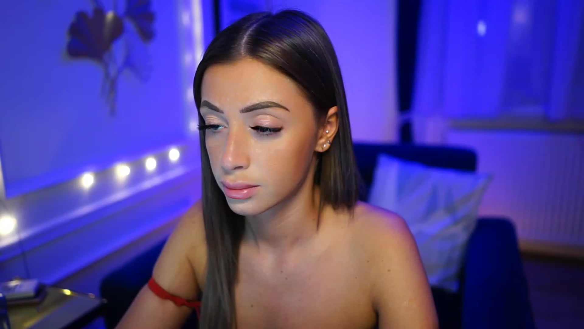Gallery image thumbnail from emma_ruby's myfreecams stream on, 02/01/2023, 17:43 image 18 of 20