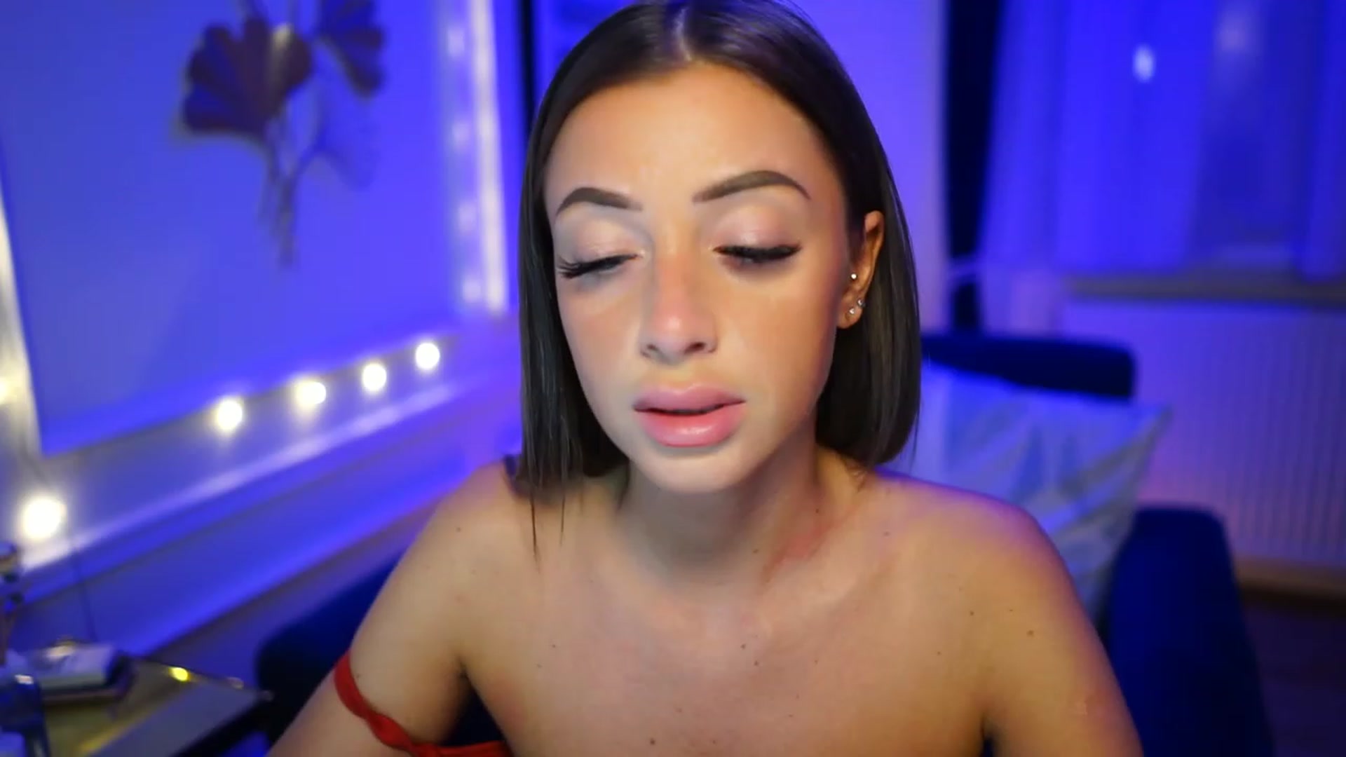 Gallery image thumbnail from emma_ruby's myfreecams stream on, 02/01/2023, 17:43 image 10 of 20