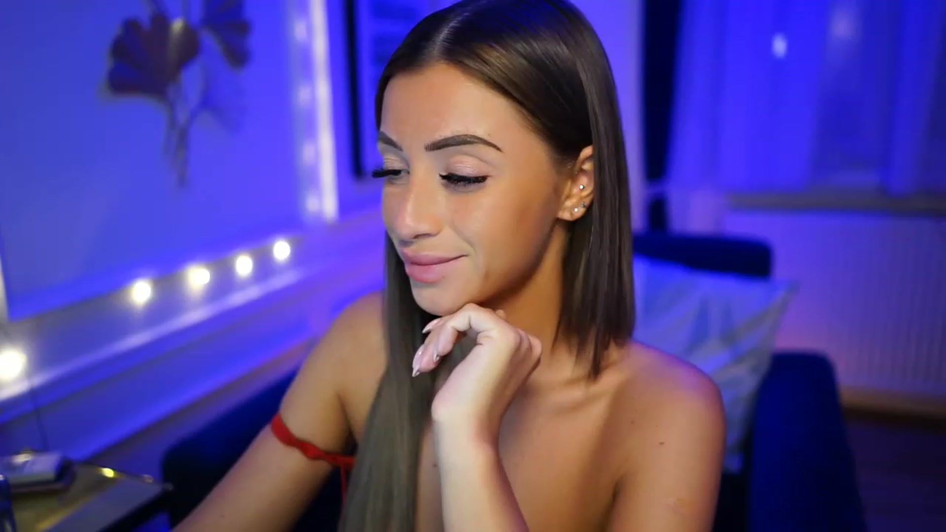 Gallery image thumbnail from emma_ruby's myfreecams stream on, 02/01/2023, 17:43 image 19 of 20