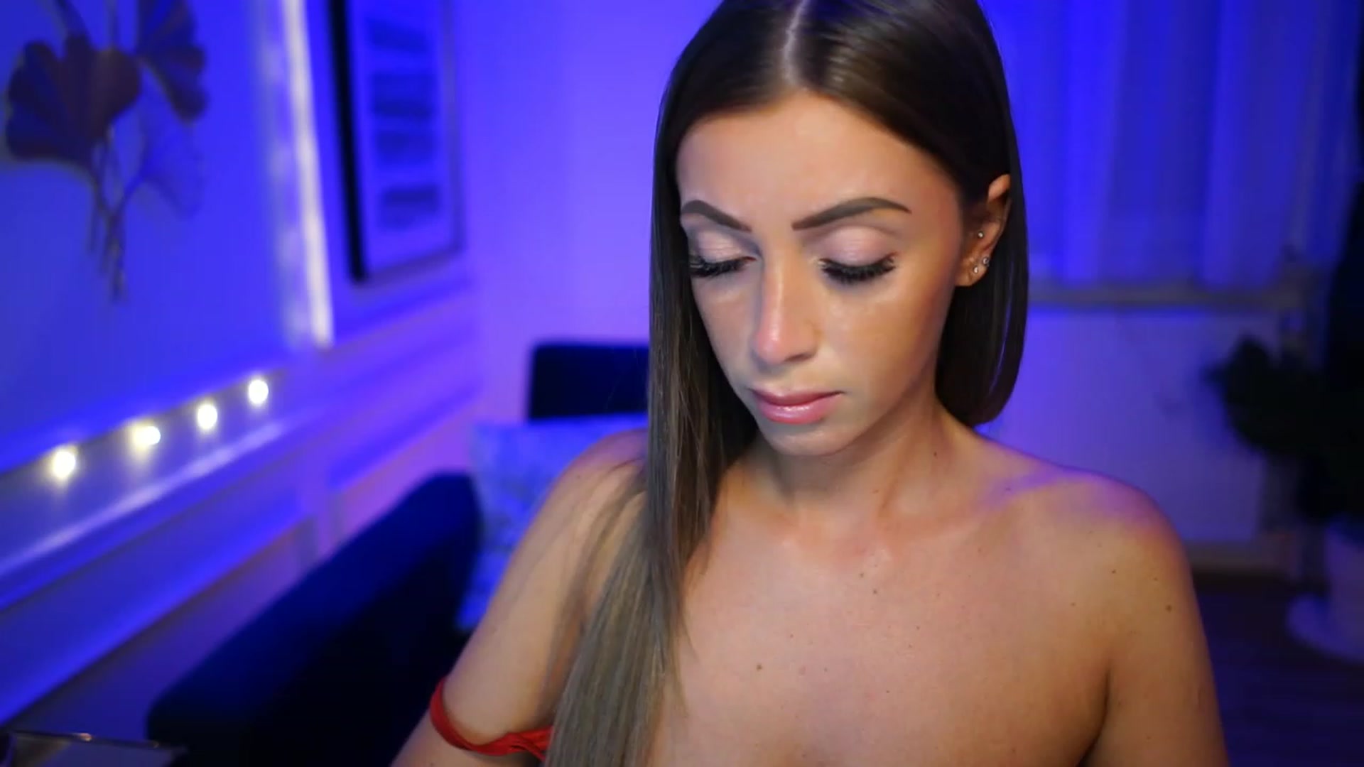 Gallery image thumbnail from emma_ruby's myfreecams stream on, 02/01/2023, 20:40 image 14 of 20