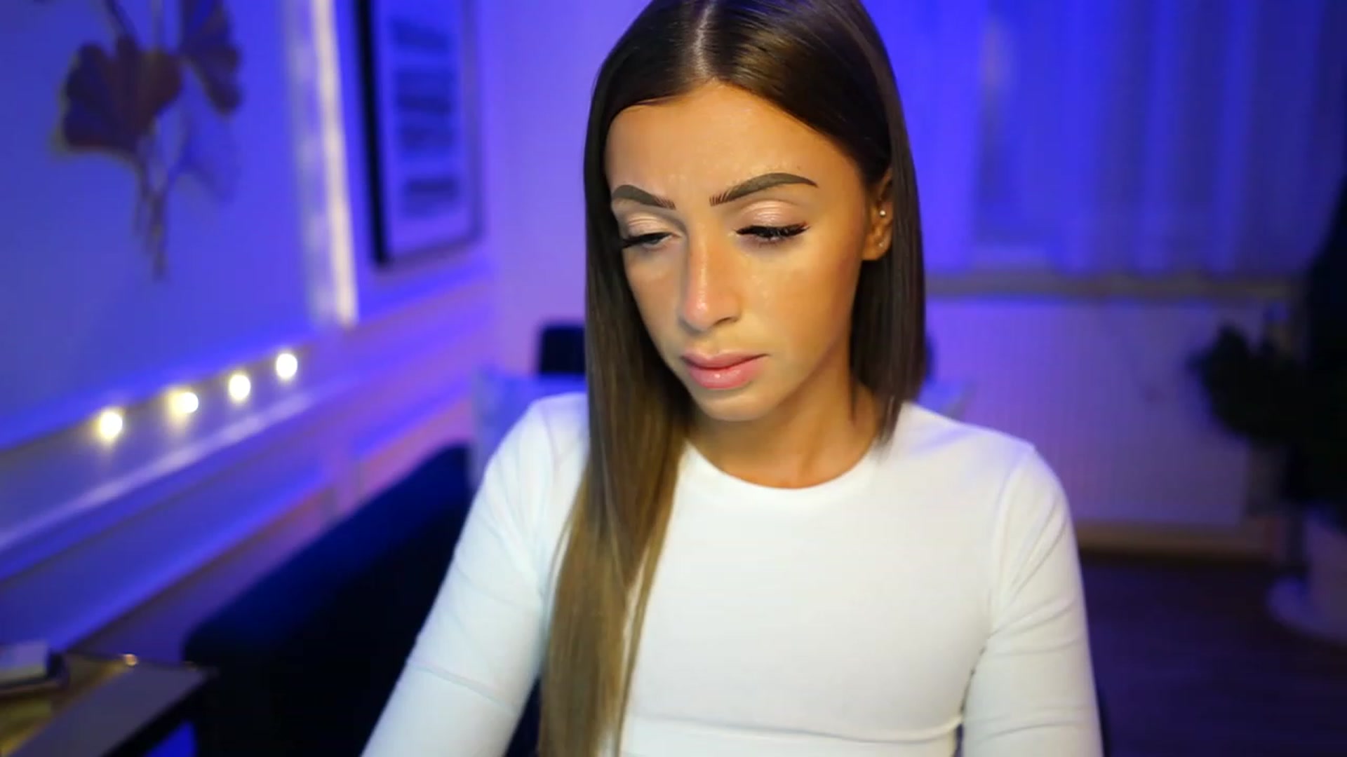 Gallery image thumbnail from emma_ruby's myfreecams stream on, 02/02/2023, 13:48 image 18 of 20