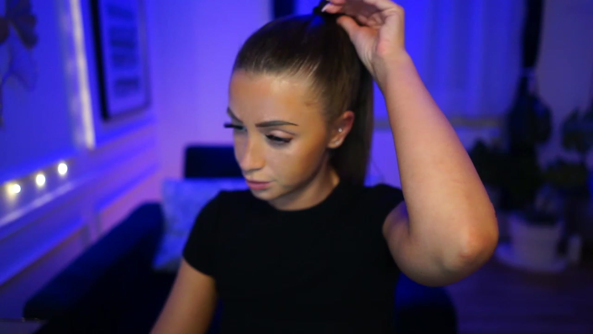 Gallery image thumbnail from emma_ruby's myfreecams stream on, 02/03/2023, 19:22 image 19 of 20