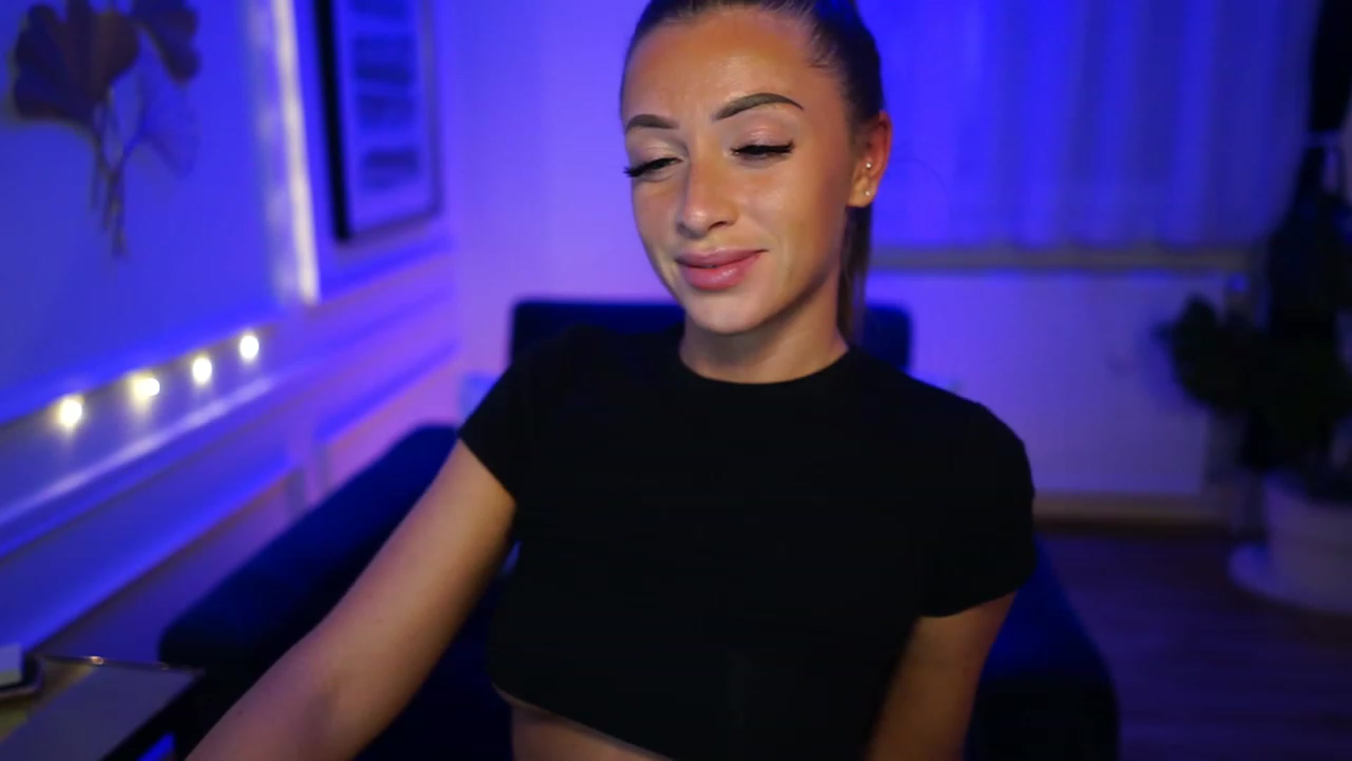 Gallery image thumbnail from emma_ruby's myfreecams stream on, 02/03/2023, 19:22 image 5 of 20