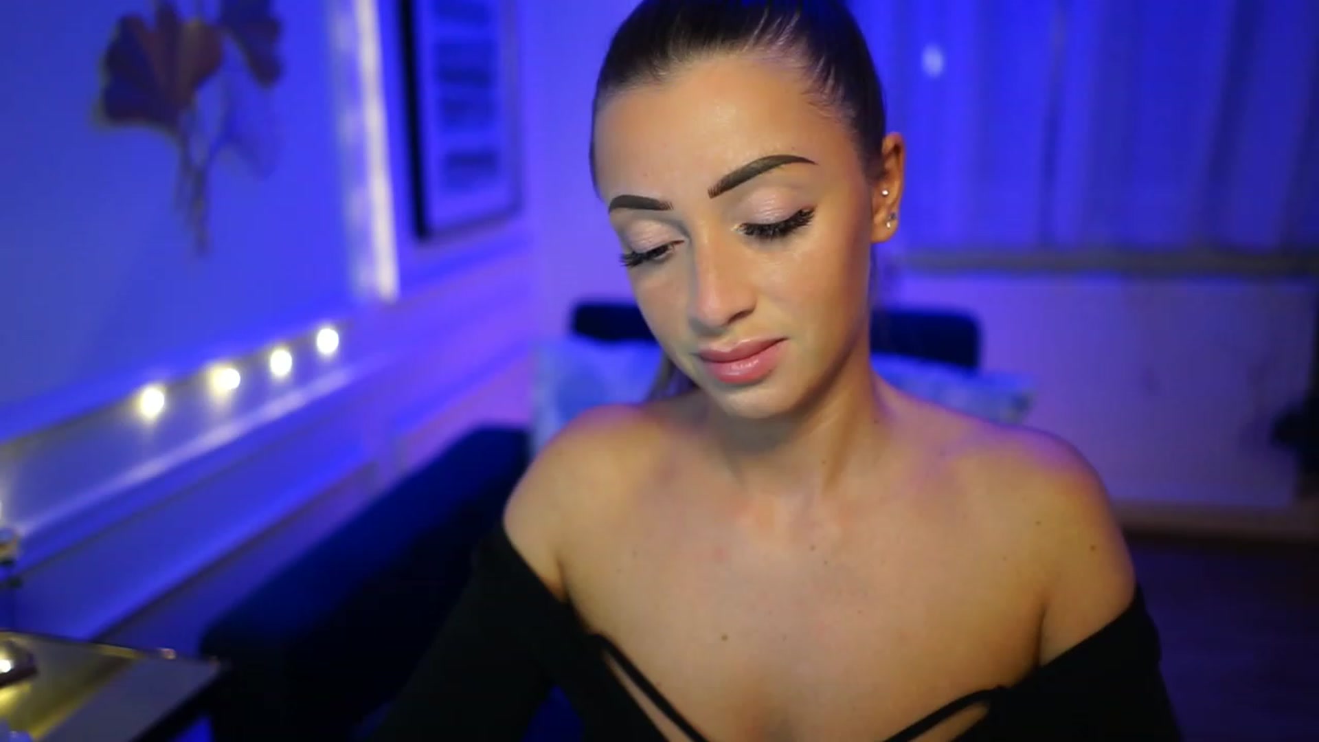 Gallery image thumbnail from emma_ruby's myfreecams stream on, 02/10/2023, 15:59 image 2 of 20