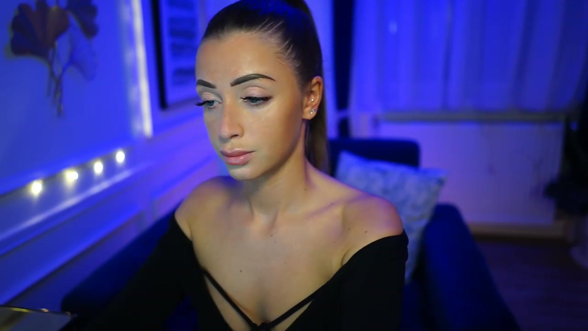 Gallery image thumbnail from emma_ruby's myfreecams stream on, 02/10/2023, 15:59 image 17 of 20