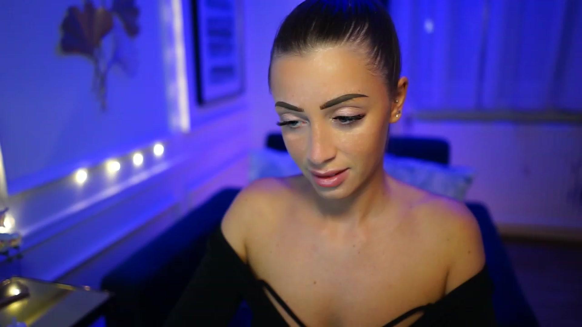 Gallery image thumbnail from emma_ruby's myfreecams stream on, 02/10/2023, 15:59 image 3 of 20