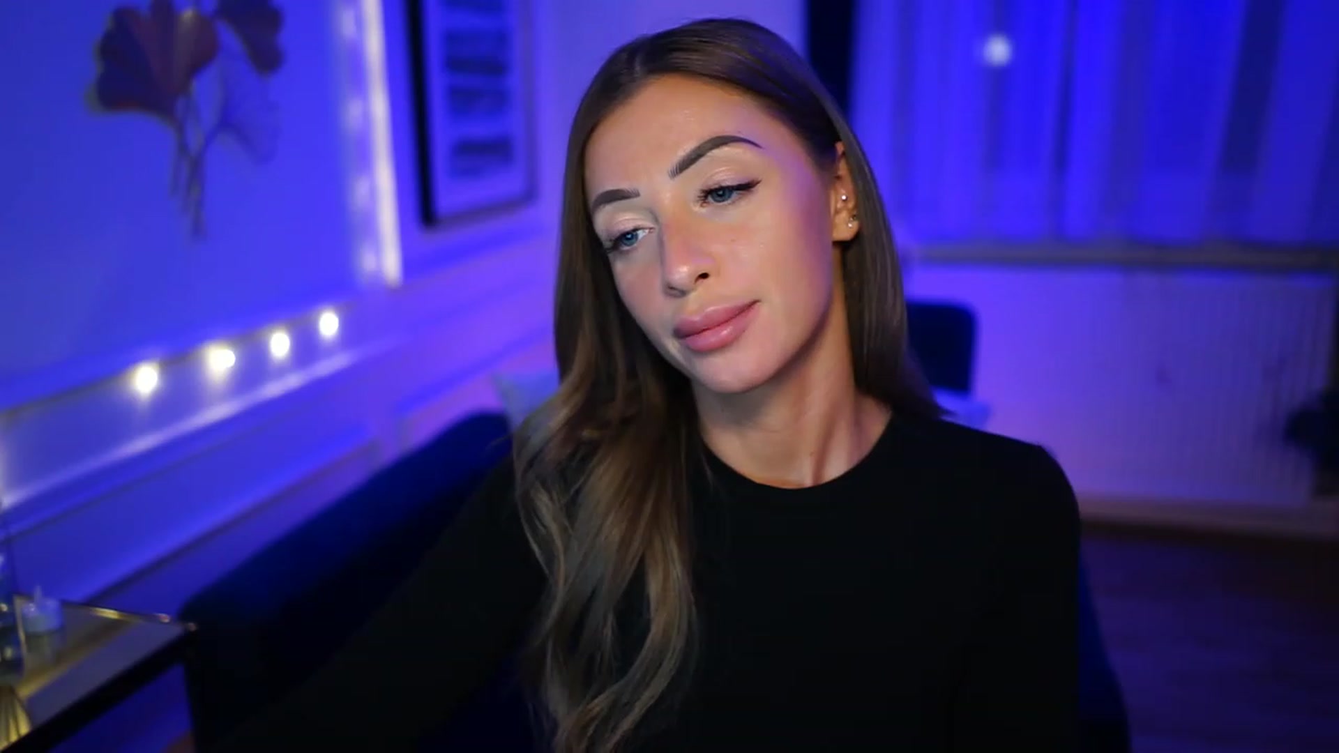 Gallery image thumbnail from emma_ruby's myfreecams stream on, 02/12/2023, 21:34 image 18 of 20