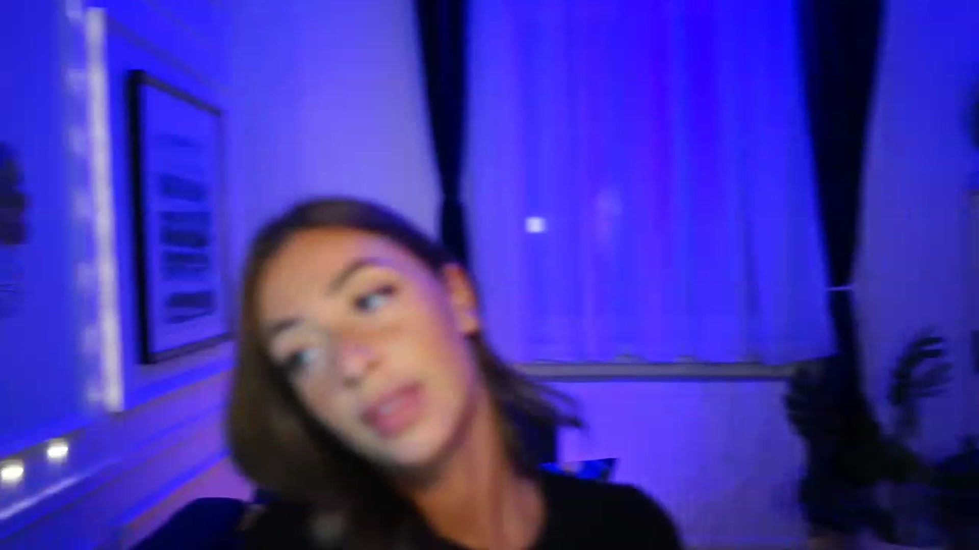 Gallery image thumbnail from emma_ruby's myfreecams stream on, 02/25/2023, 20:59 image 4 of 20