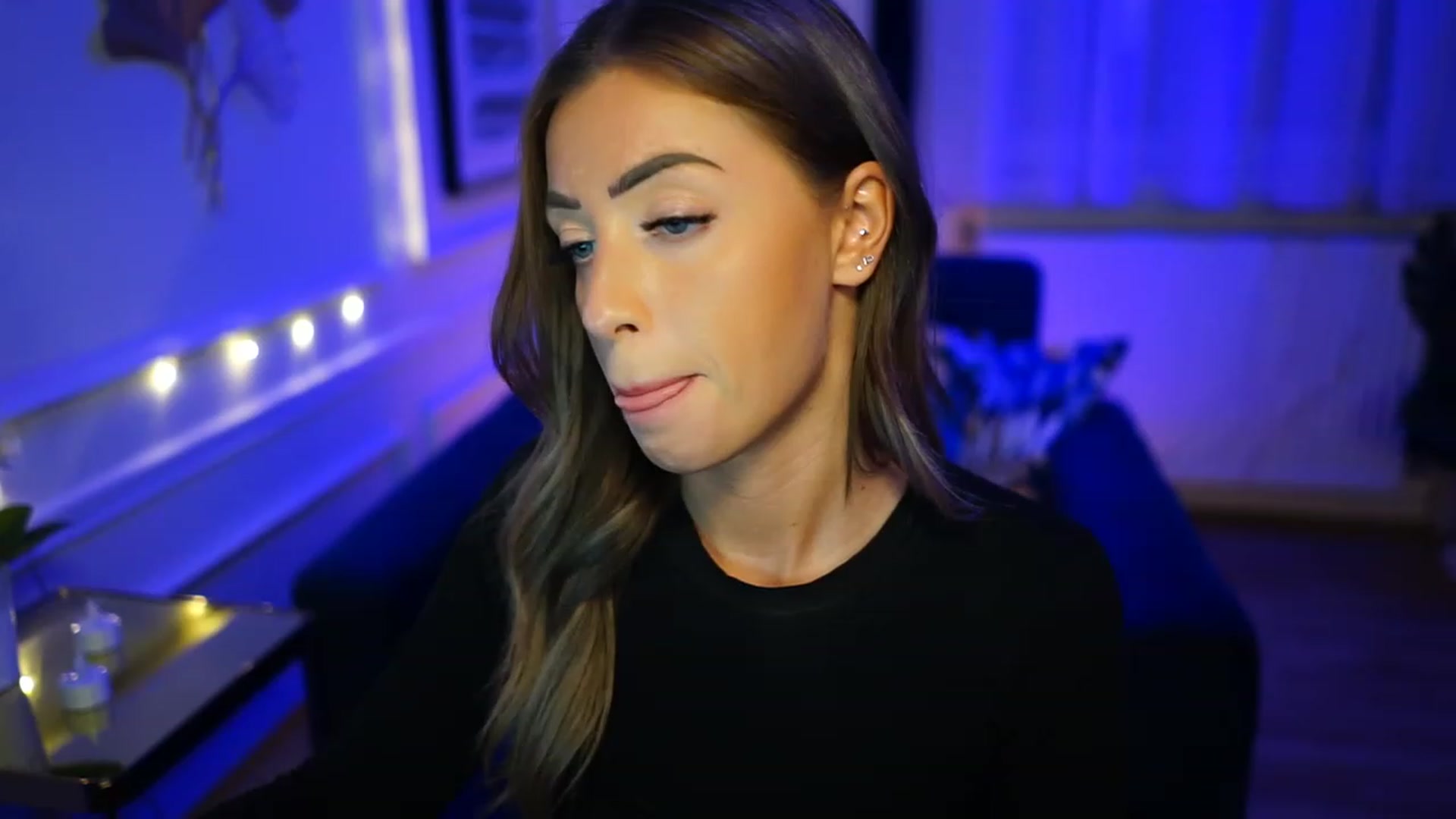 Gallery image thumbnail from emma_ruby's myfreecams stream on, 02/25/2023, 20:59 image 3 of 20