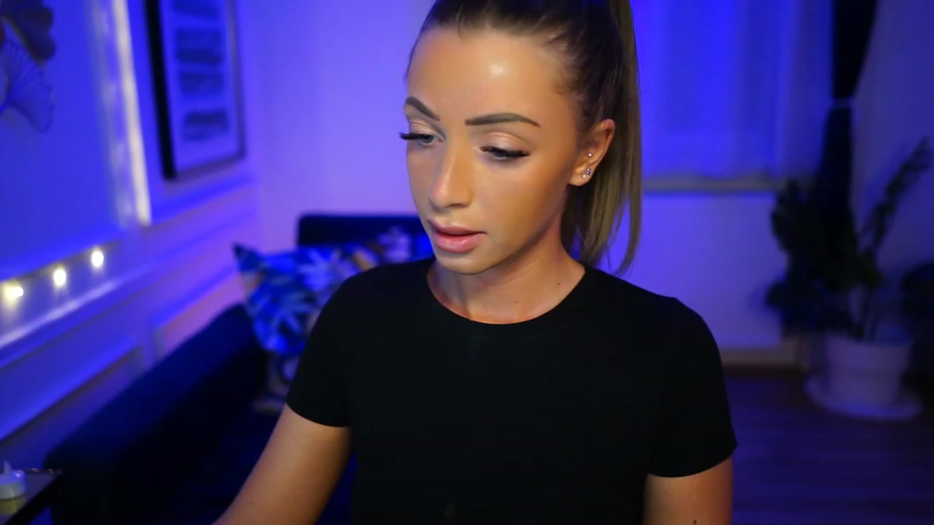 Gallery image thumbnail from emma_ruby's myfreecams stream on, 03/02/2023, 17:25 image 18 of 20