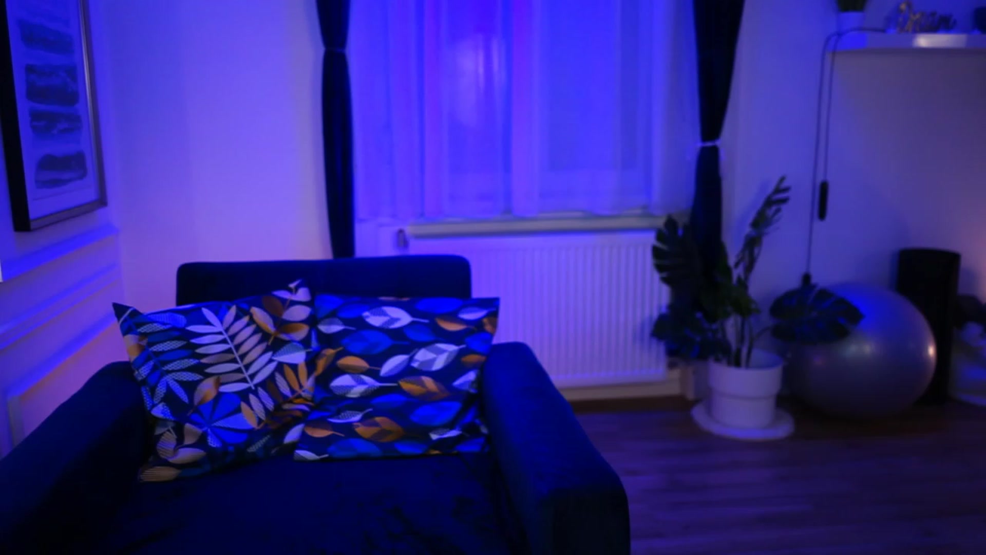 Gallery image thumbnail from emma_ruby's myfreecams stream on, 03/02/2023, 18:32 image 10 of 20