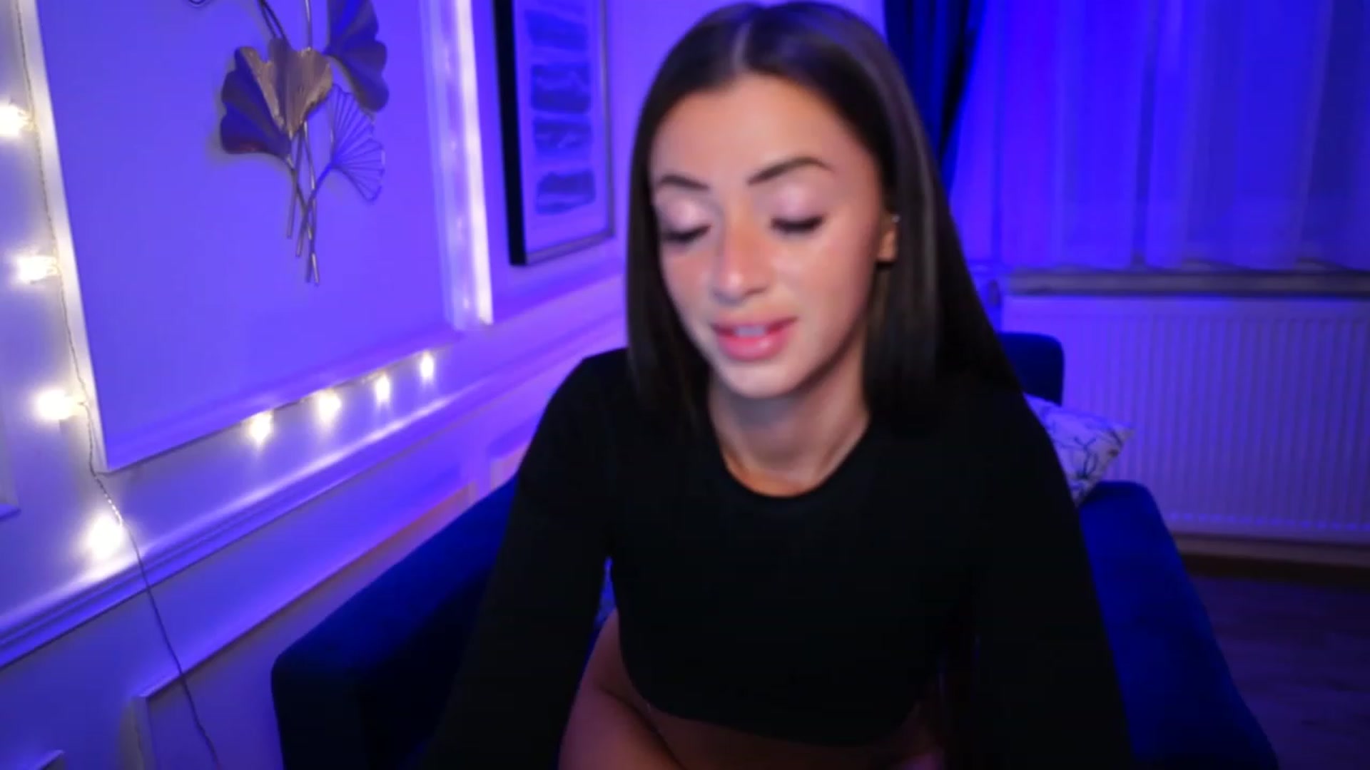 Gallery image thumbnail from emma_ruby's myfreecams stream on, 04/04/2023, 08:23 image 1 of 20