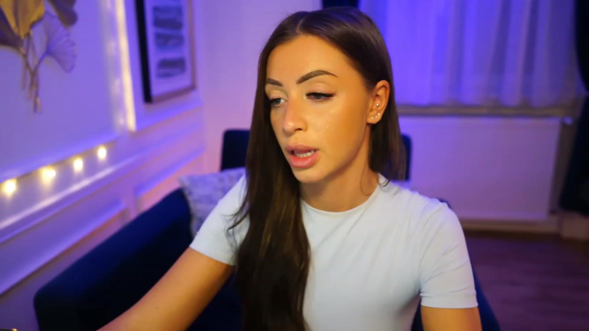 Gallery image thumbnail from emma_ruby's myfreecams stream on, 04/15/2023, 15:41 image 20 of 20
