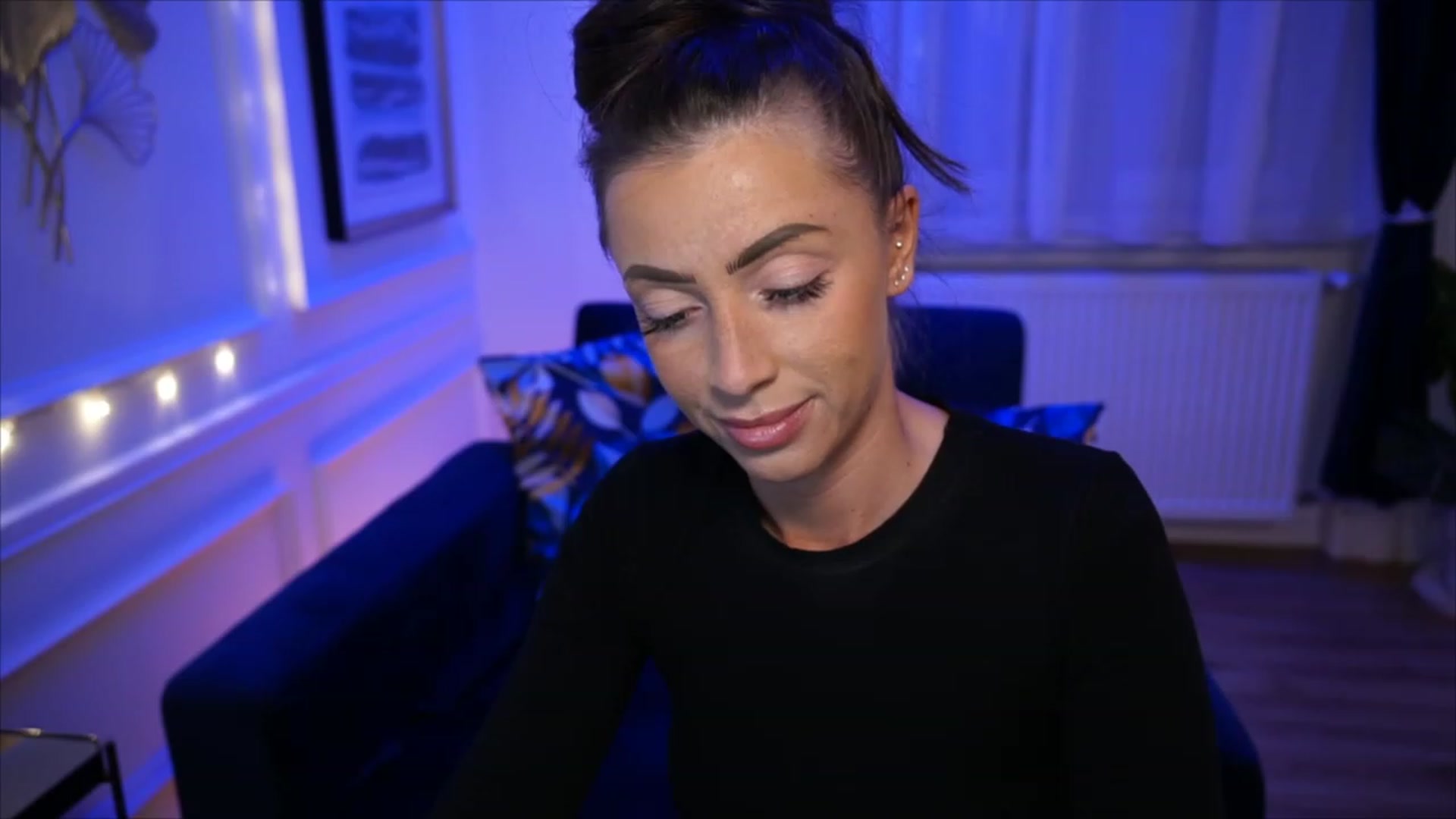 Gallery image thumbnail from emma_ruby's myfreecams stream on, 04/29/2023, 12:00 image 17 of 20
