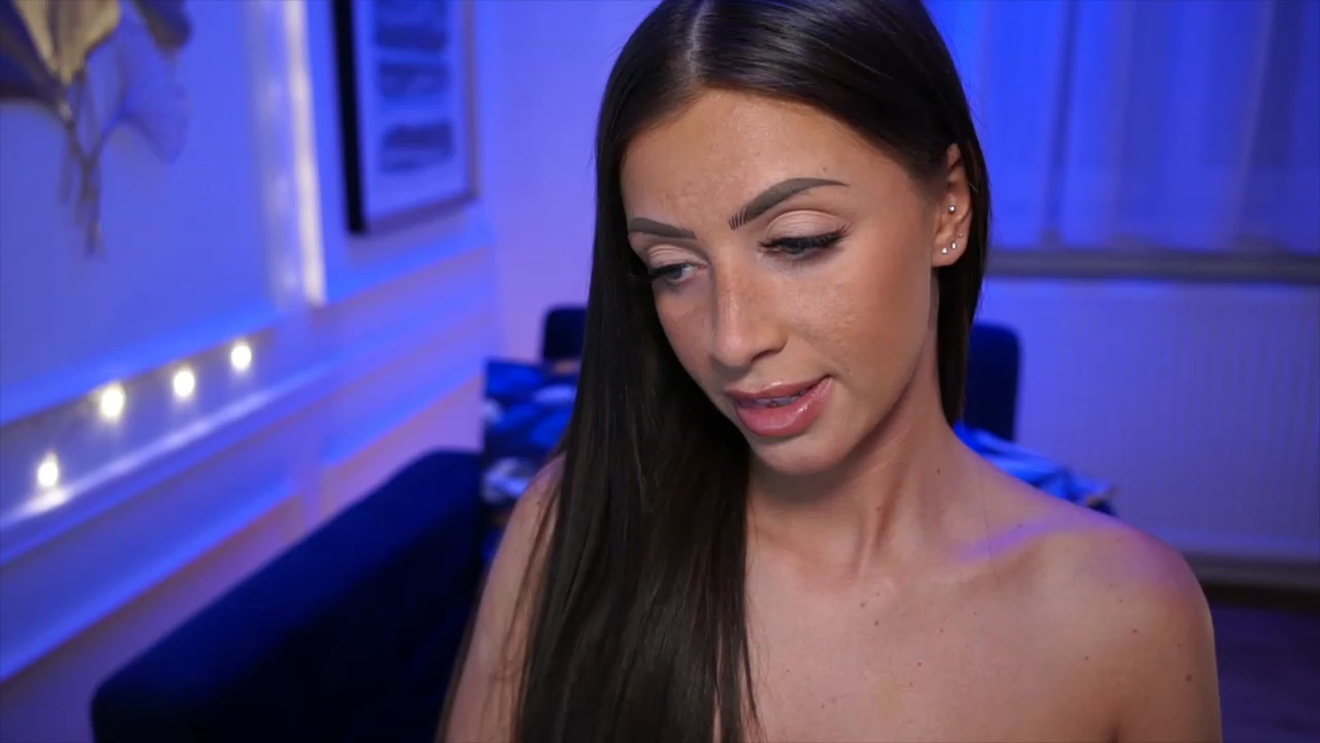 Gallery image thumbnail from emma_ruby's myfreecams stream on, 05/14/2023, 19:45 image 1 of 20