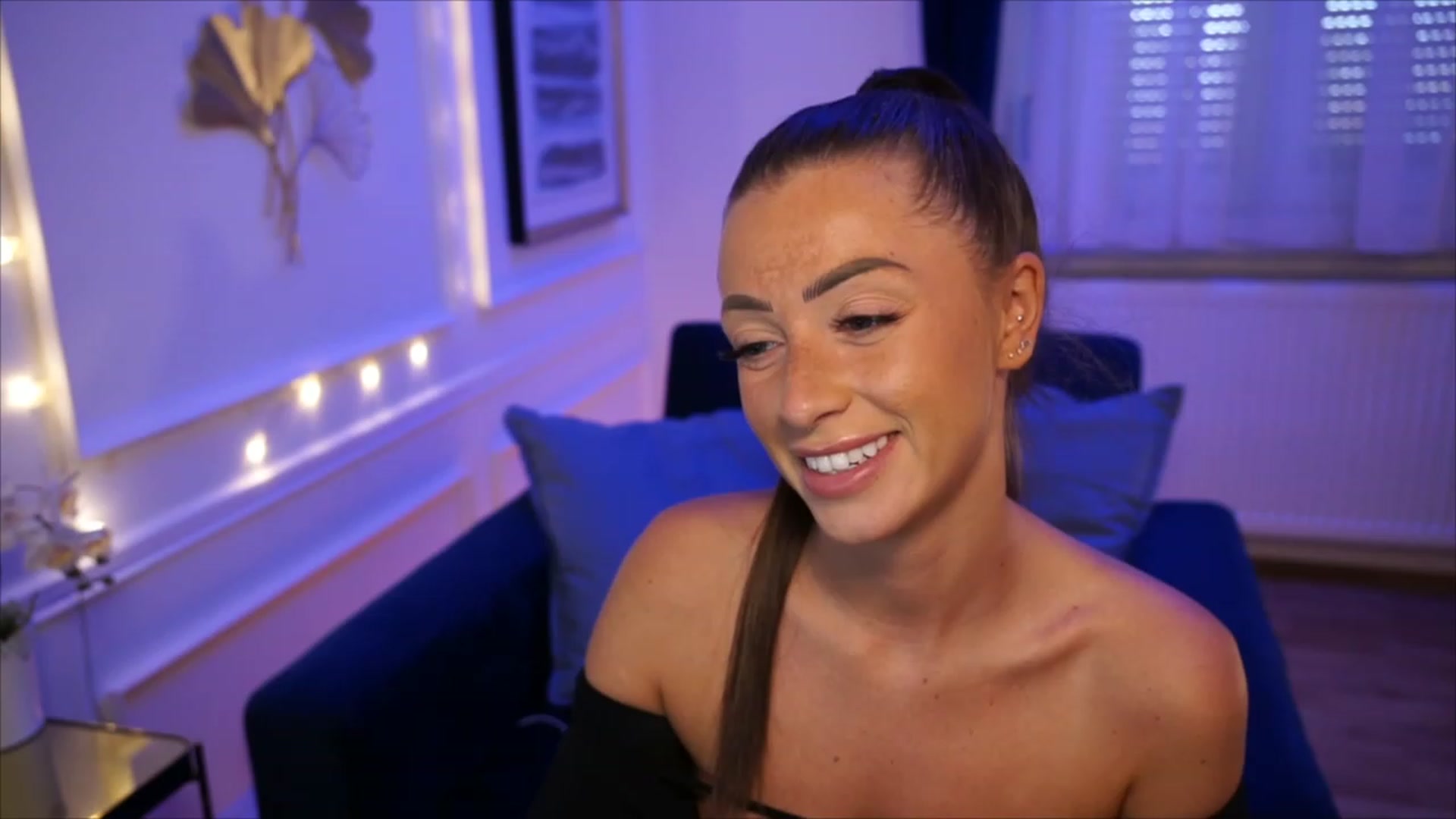 Gallery image thumbnail from emma_ruby's myfreecams stream on, 06/04/2023, 13:10 image 17 of 20