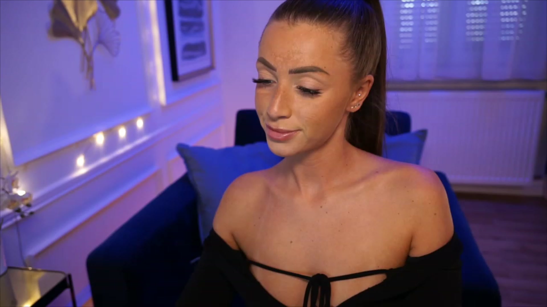 Gallery image thumbnail from emma_ruby's myfreecams stream on, 06/04/2023, 13:10 image 20 of 20