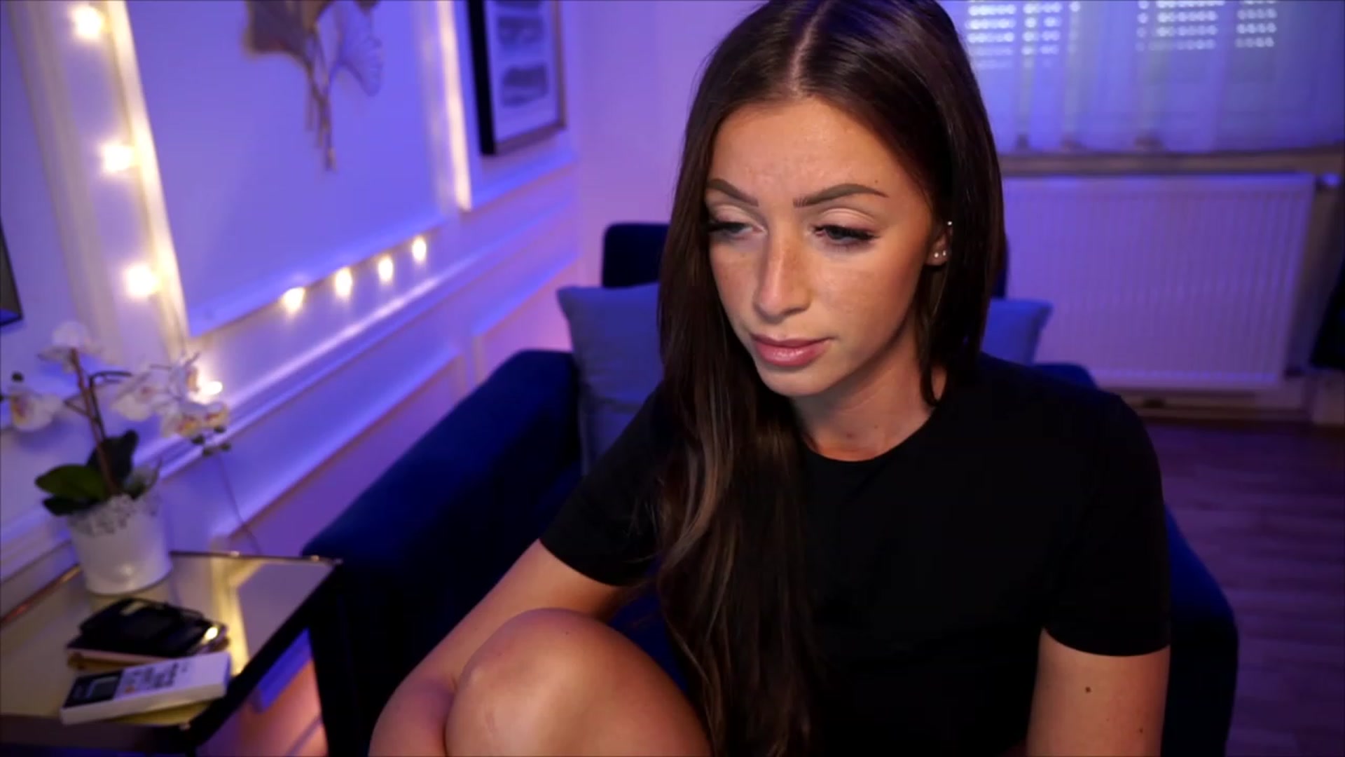 Gallery image thumbnail from emma_ruby's myfreecams stream on, 07/03/2023, 15:52 image 15 of 20