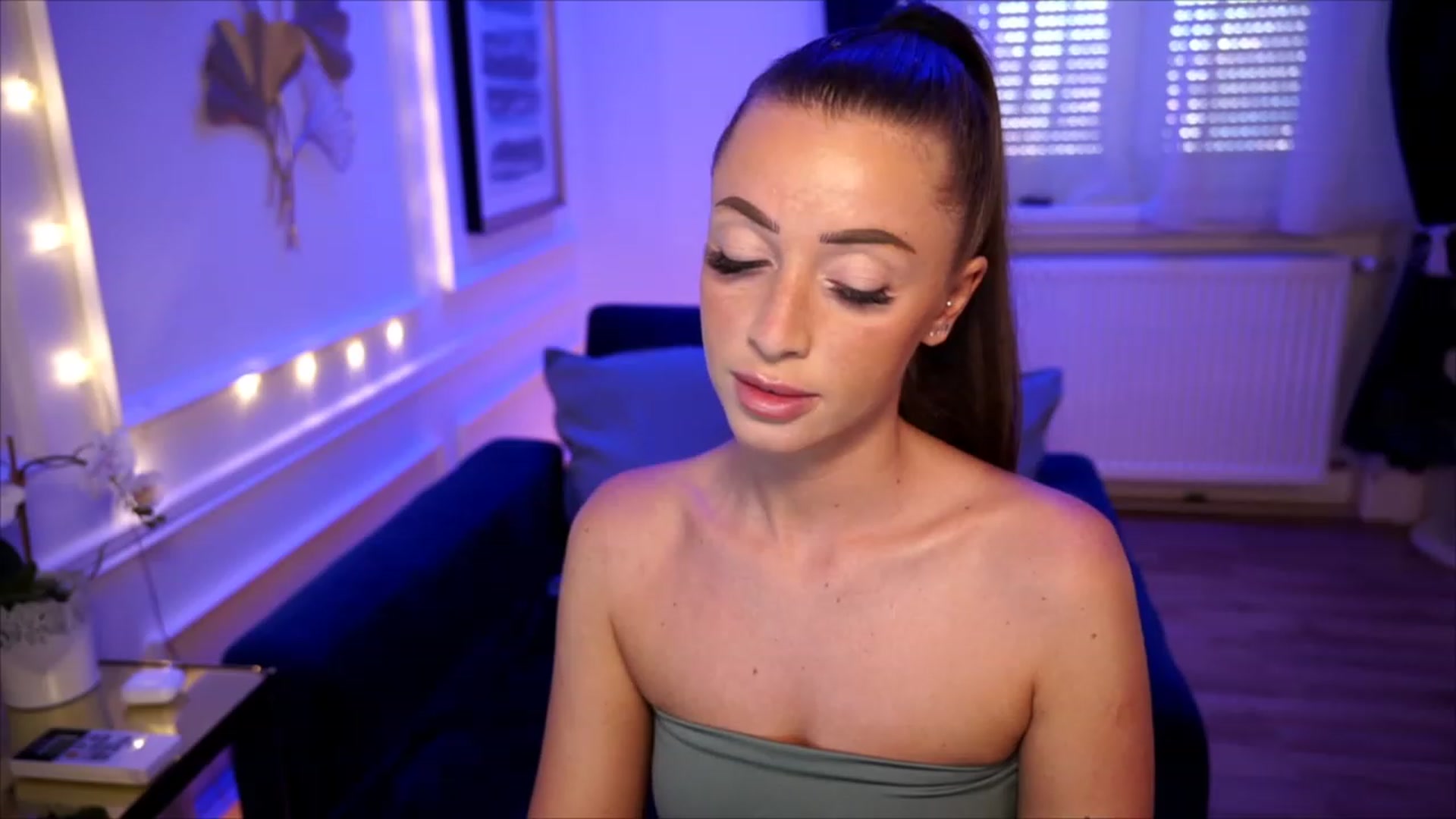Gallery image thumbnail from emma_ruby's myfreecams stream on, 07/08/2023, 09:25 image 20 of 20