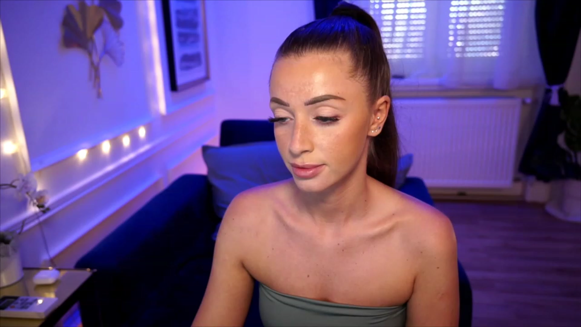 Gallery image thumbnail from emma_ruby's myfreecams stream on, 07/08/2023, 11:03 image 18 of 20