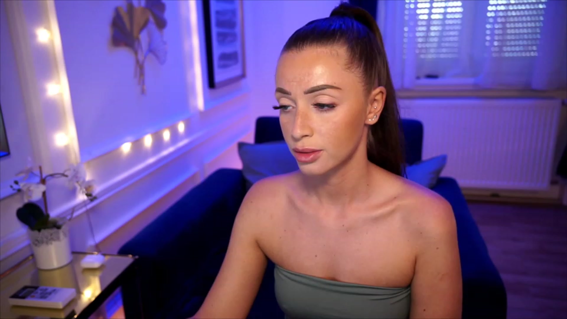 Gallery image thumbnail from emma_ruby's myfreecams stream on, 07/08/2023, 11:38 image 4 of 20