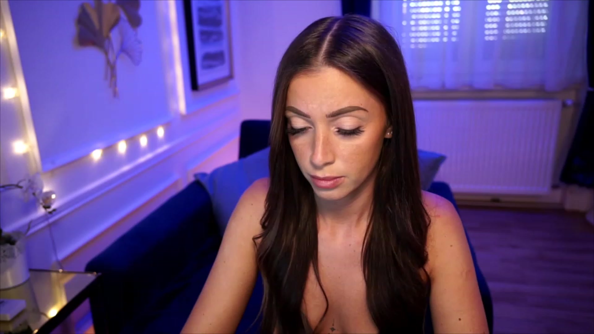 Gallery image thumbnail from emma_ruby's myfreecams stream on, 07/09/2023, 11:22 image 20 of 20