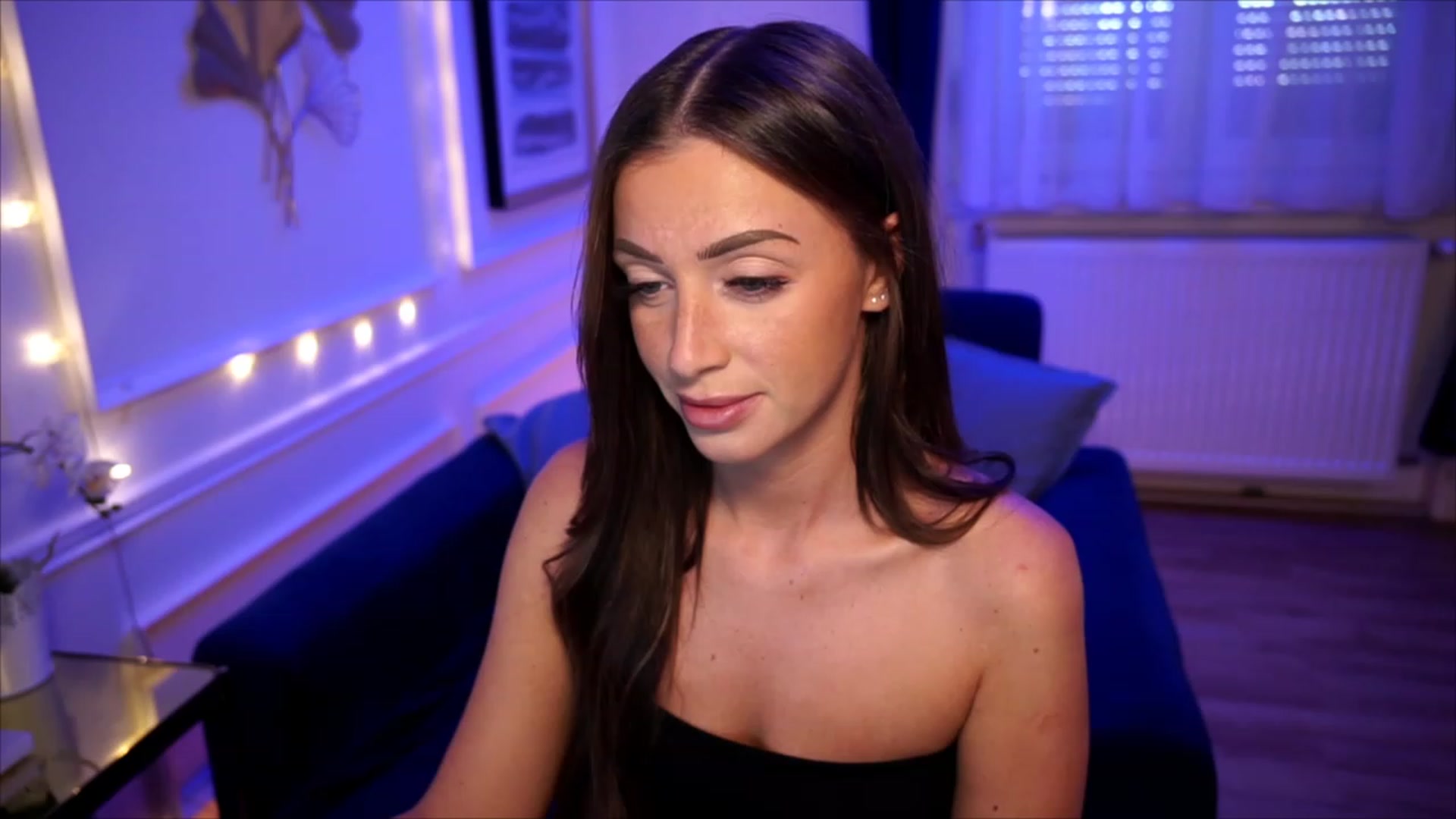 Gallery image thumbnail from emma_ruby's myfreecams stream on, 07/09/2023, 11:22 image 13 of 20