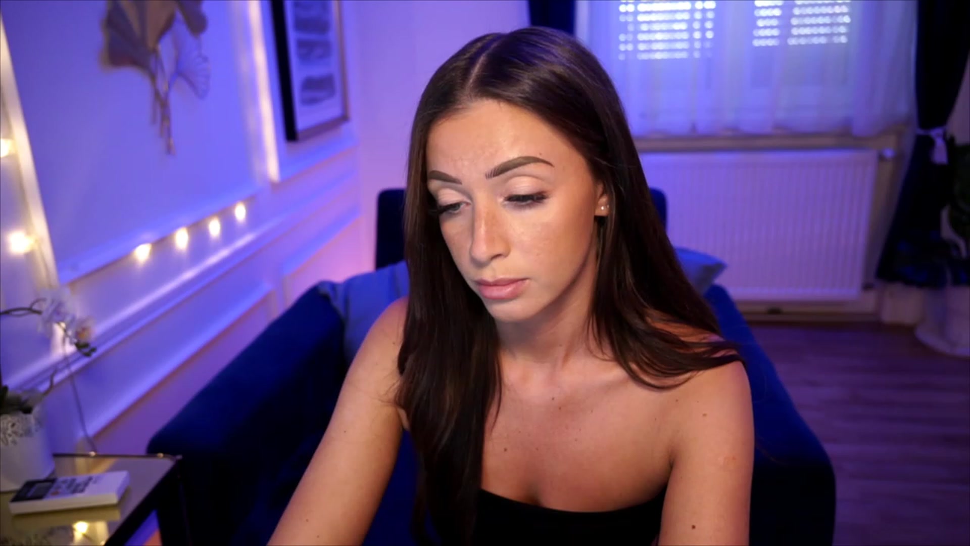 Gallery image thumbnail from emma_ruby's myfreecams stream on, 07/09/2023, 13:03 image 14 of 20