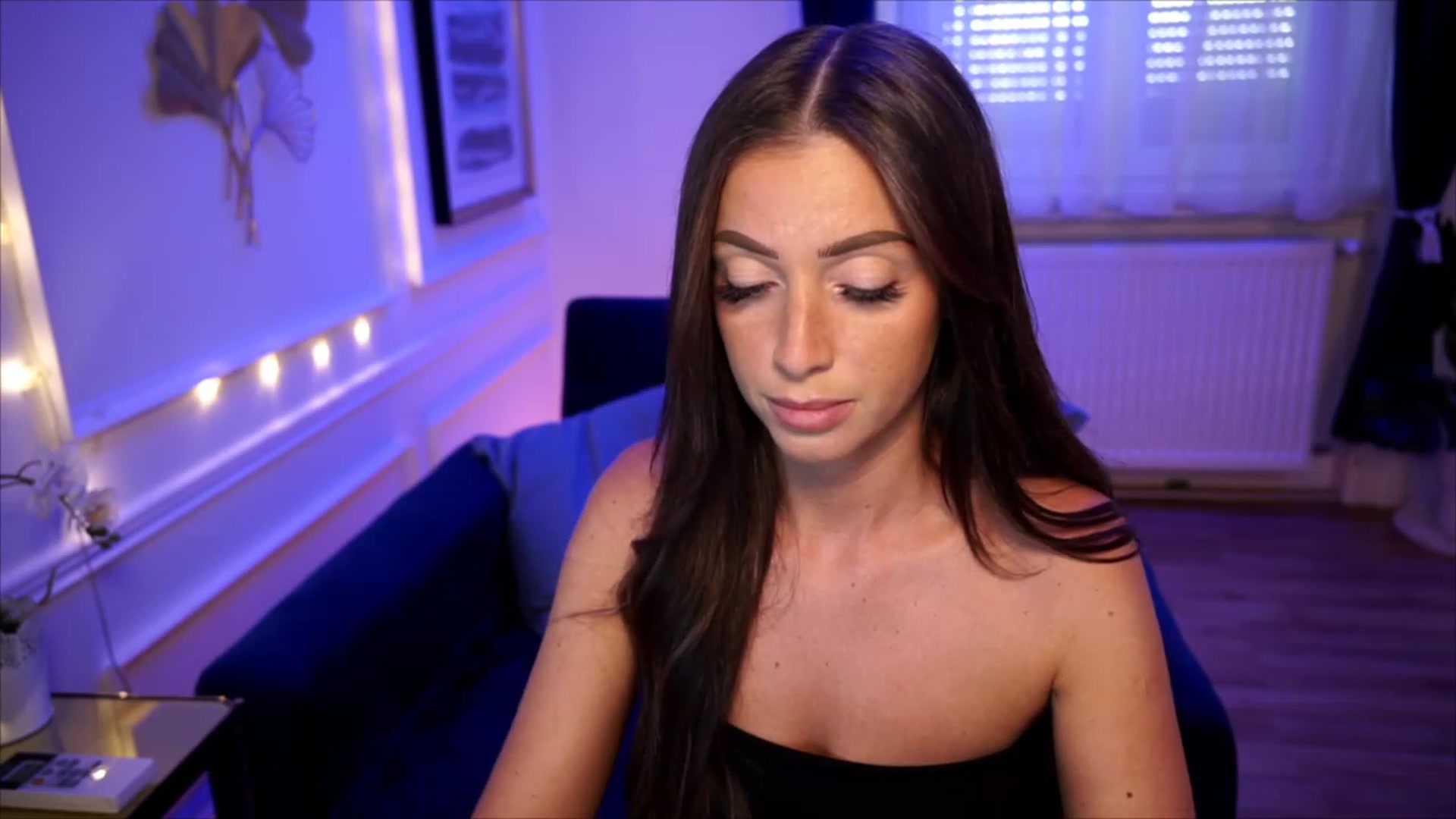 Gallery image thumbnail from emma_ruby's myfreecams stream on, 07/09/2023, 13:03 image 20 of 20