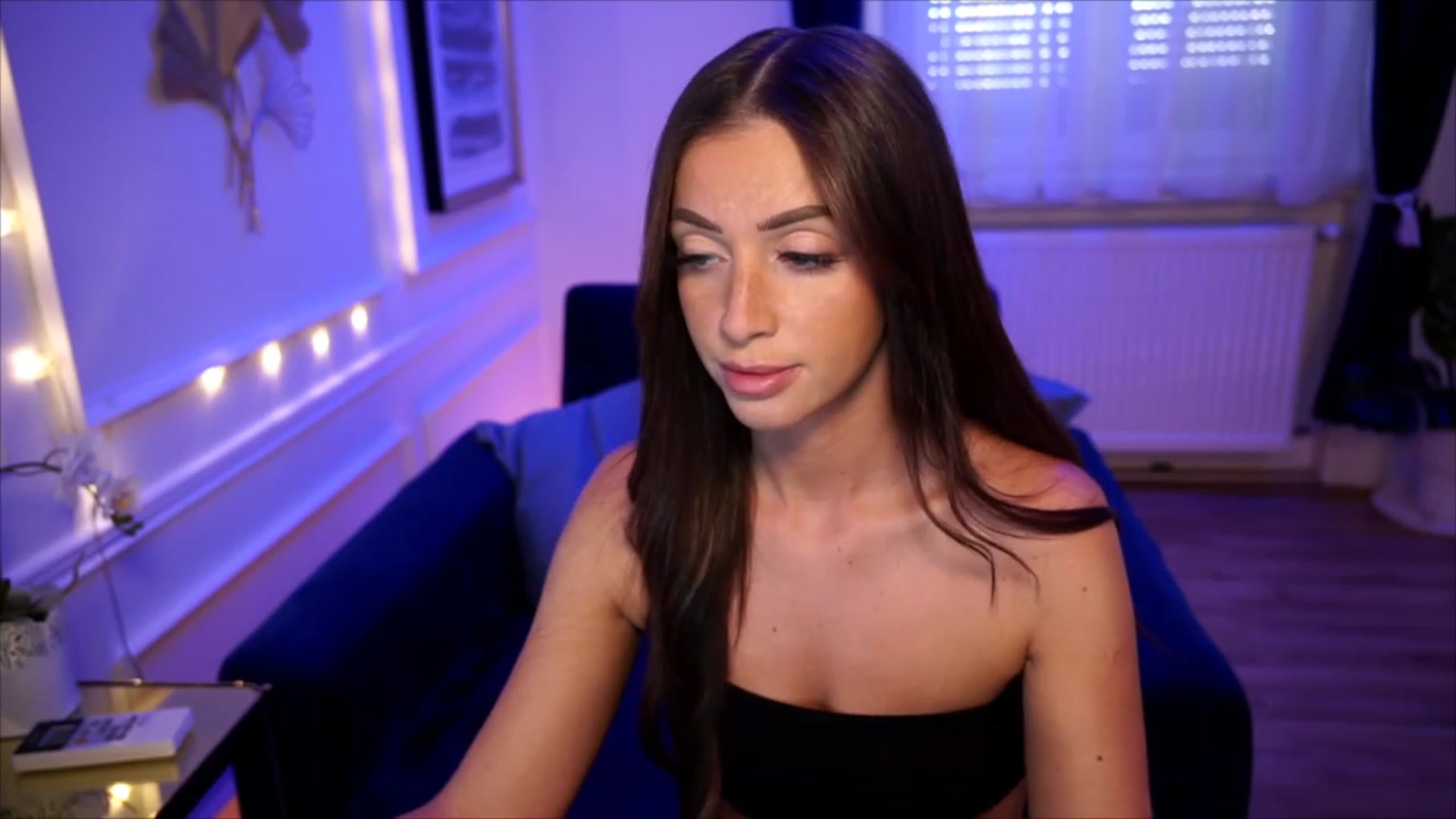 Gallery image thumbnail from emma_ruby's myfreecams stream on, 07/09/2023, 13:03 image 11 of 20