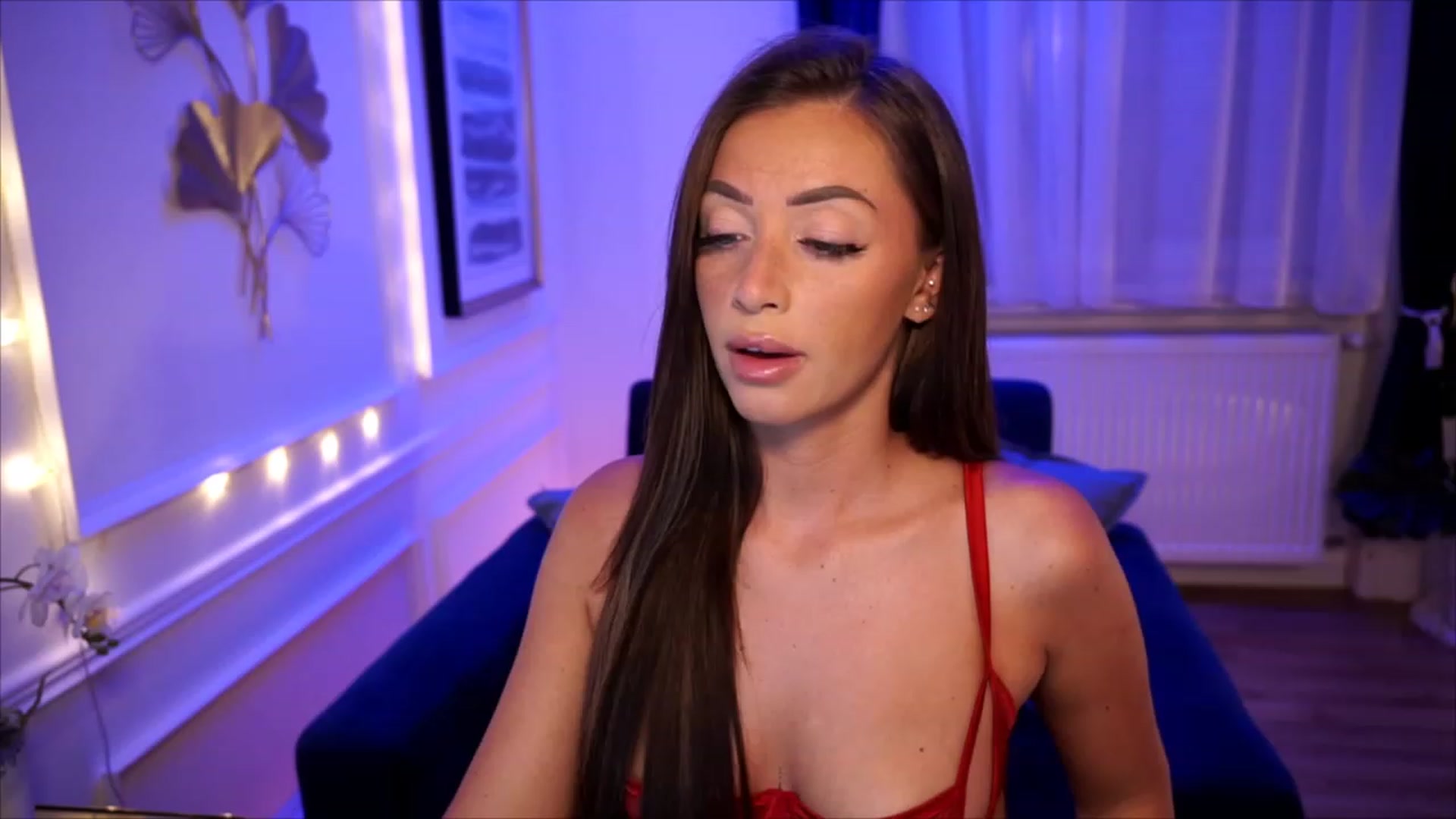 Gallery image thumbnail from emma_ruby's myfreecams stream on, 07/29/2023, 20:13 image 1 of 20