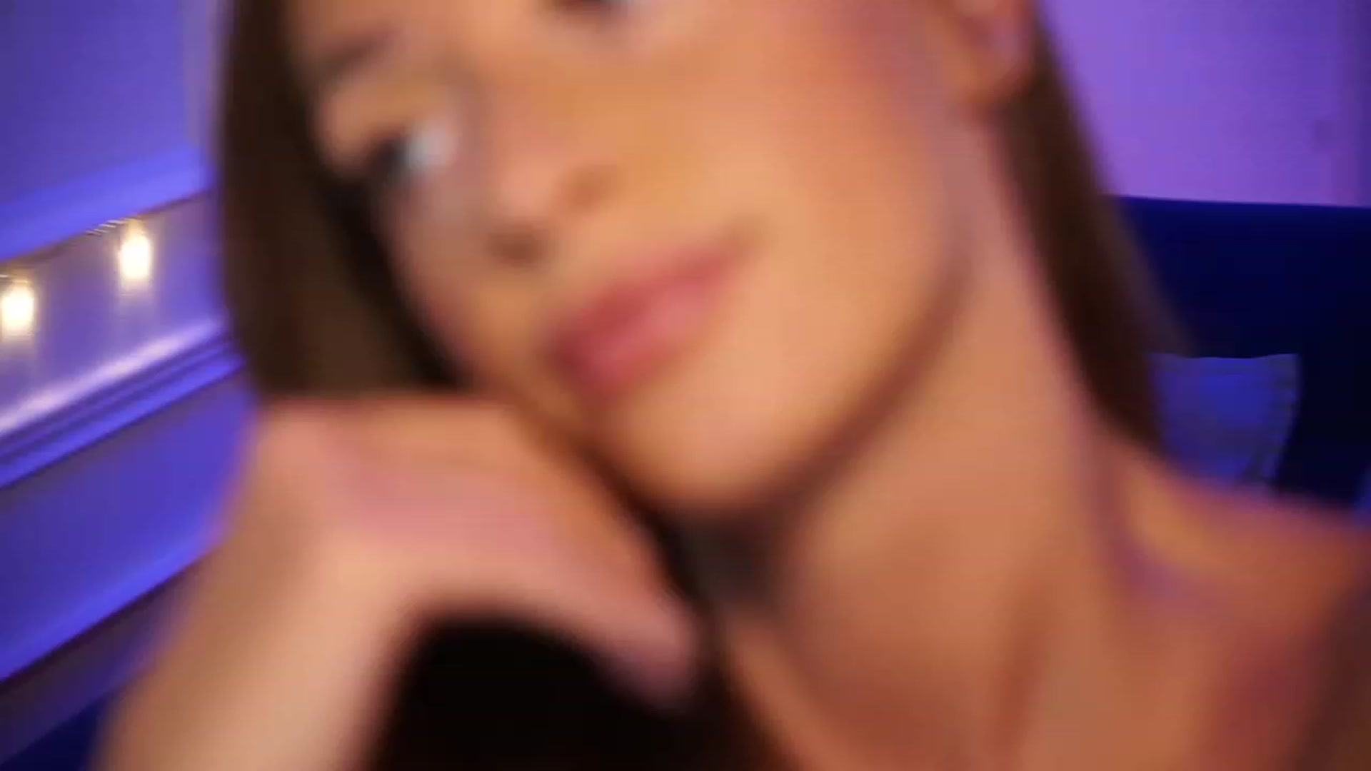 Gallery image thumbnail from emma_ruby's myfreecams stream on, 09/14/2023, 14:37 image 7 of 20