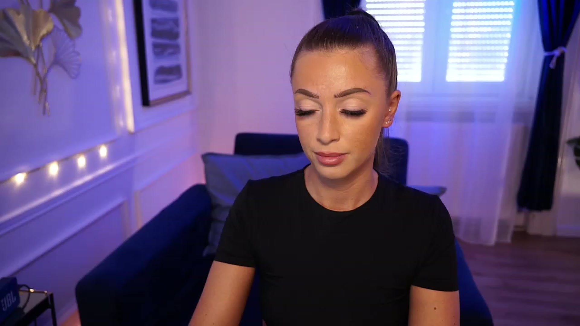 Gallery image thumbnail from emma_ruby's myfreecams stream on, 09/17/2023, 11:01 image 8 of 20