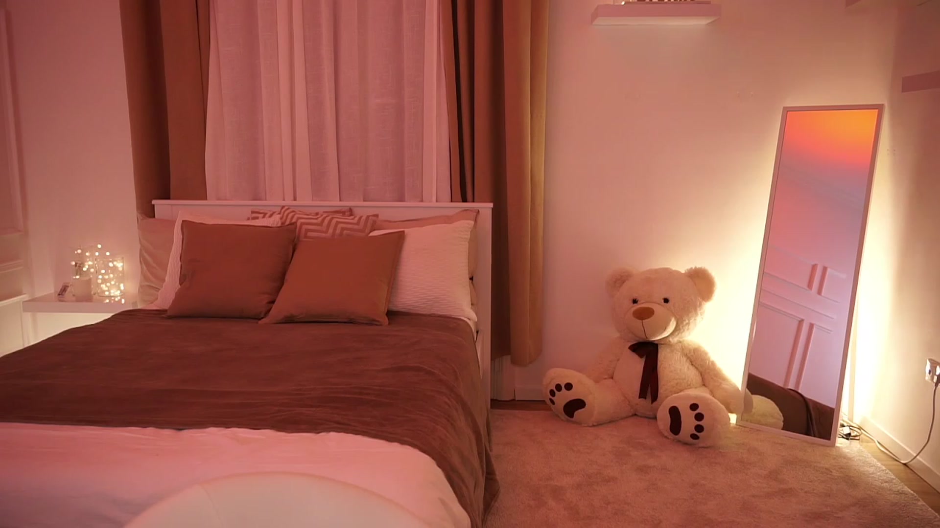 Gallery image thumbnail from emma_ruby's myfreecams stream on, 10/21/2023, 17:59 image 4 of 20