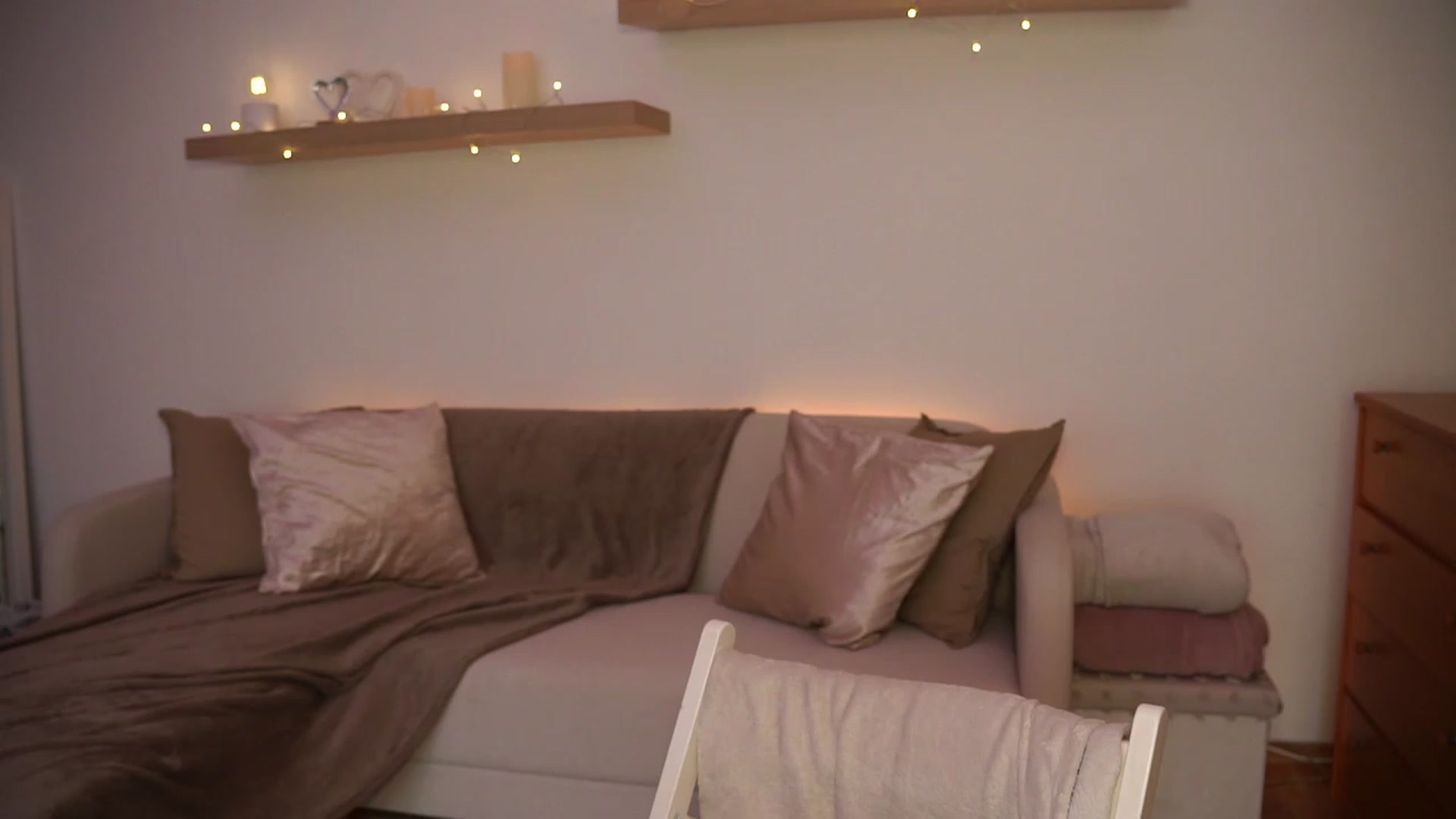 Gallery image thumbnail from emma_ruby's myfreecams stream on, 11/19/2023, 11:58 image 19 of 20