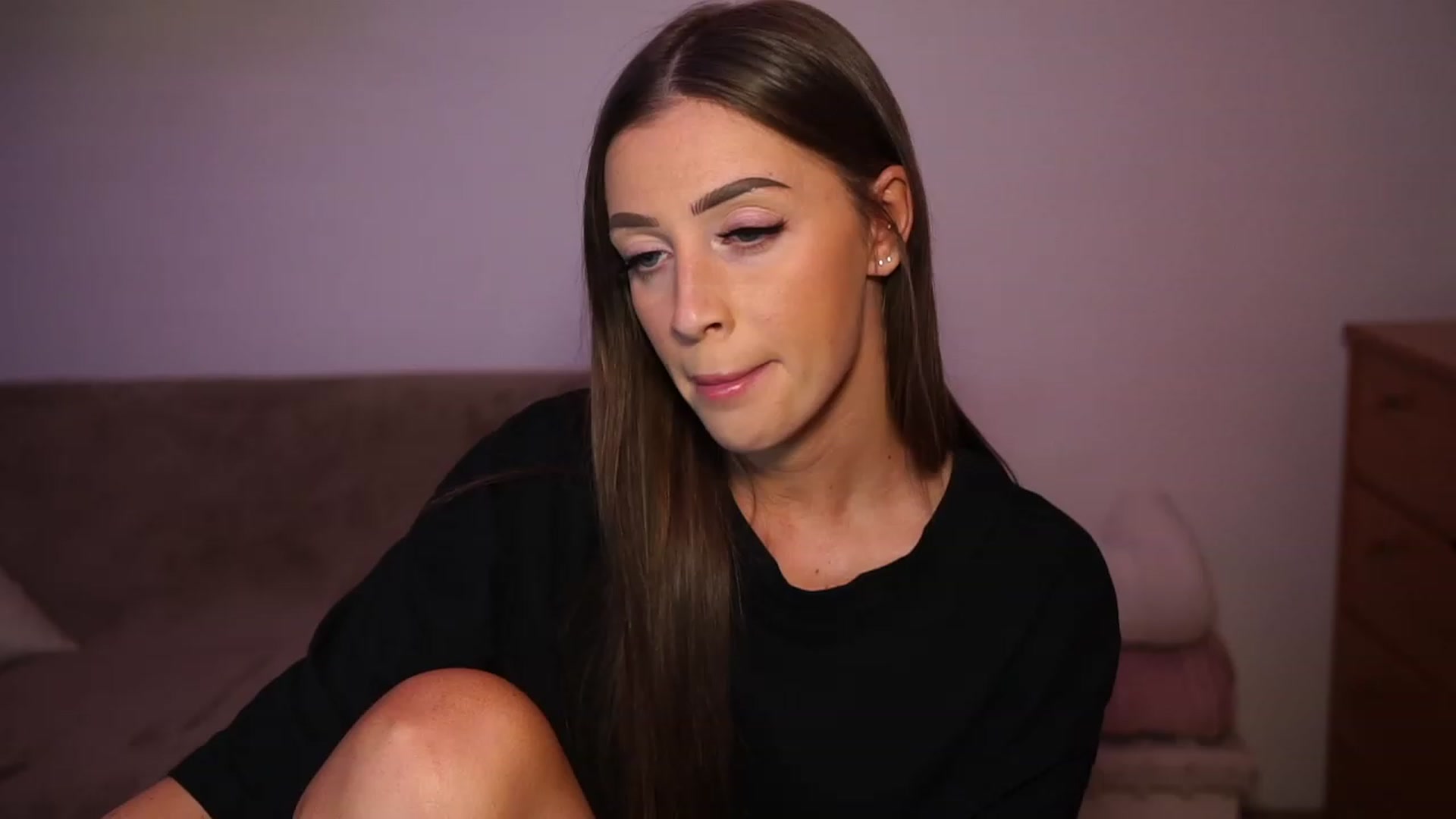 Gallery image thumbnail from emma_ruby's myfreecams stream on, 11/23/2023, 20:23 image 14 of 20